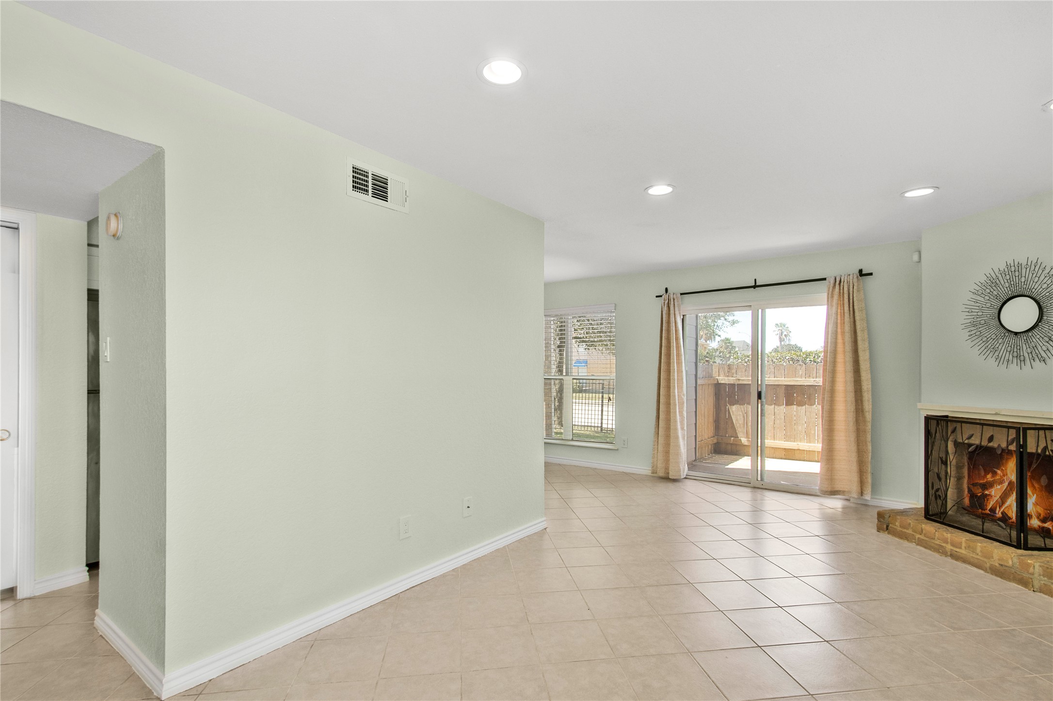 3220 69th Street B6 Property Photo 6