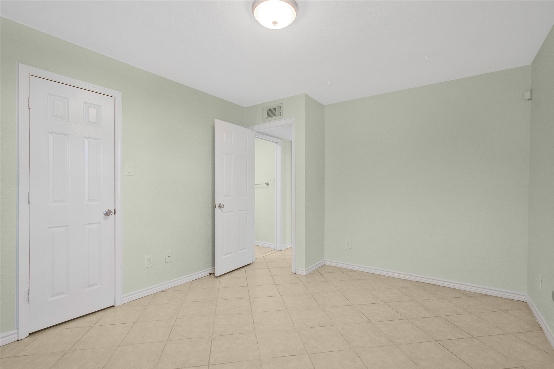 3220 69th Street B6 Property Photo 21