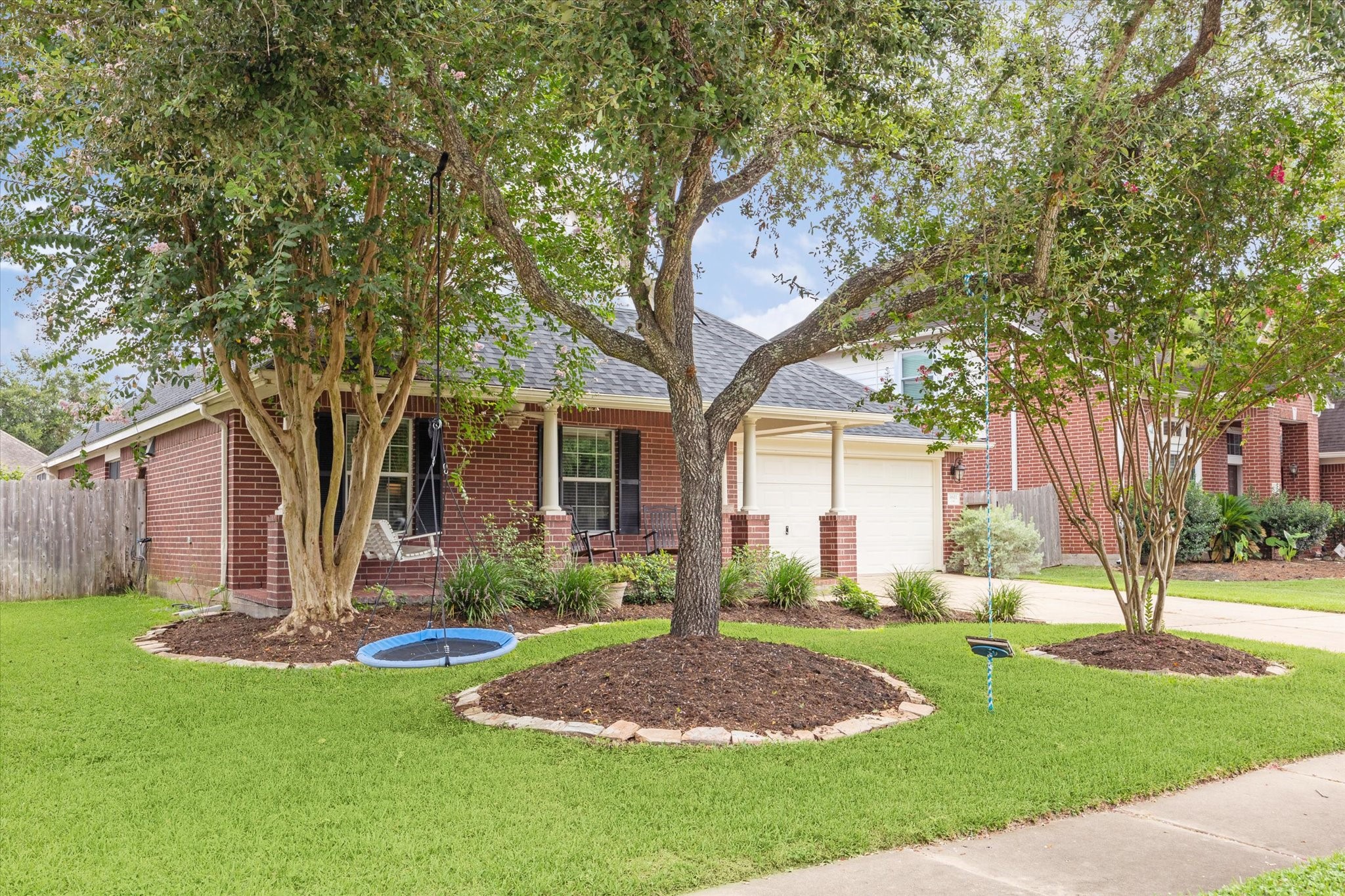 3611 Temple Drive Property Photo