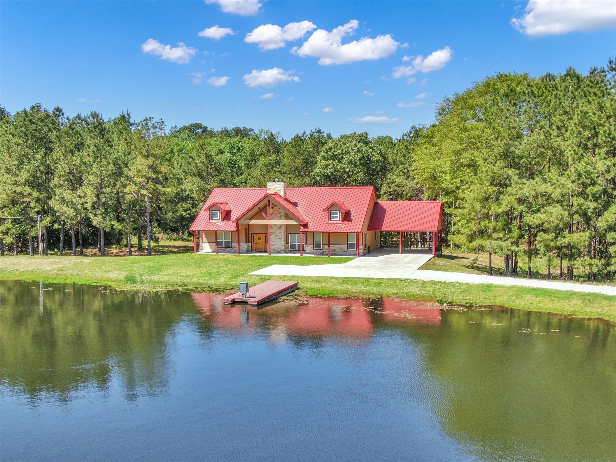 8107 N State Highway 19 Property Photo 1