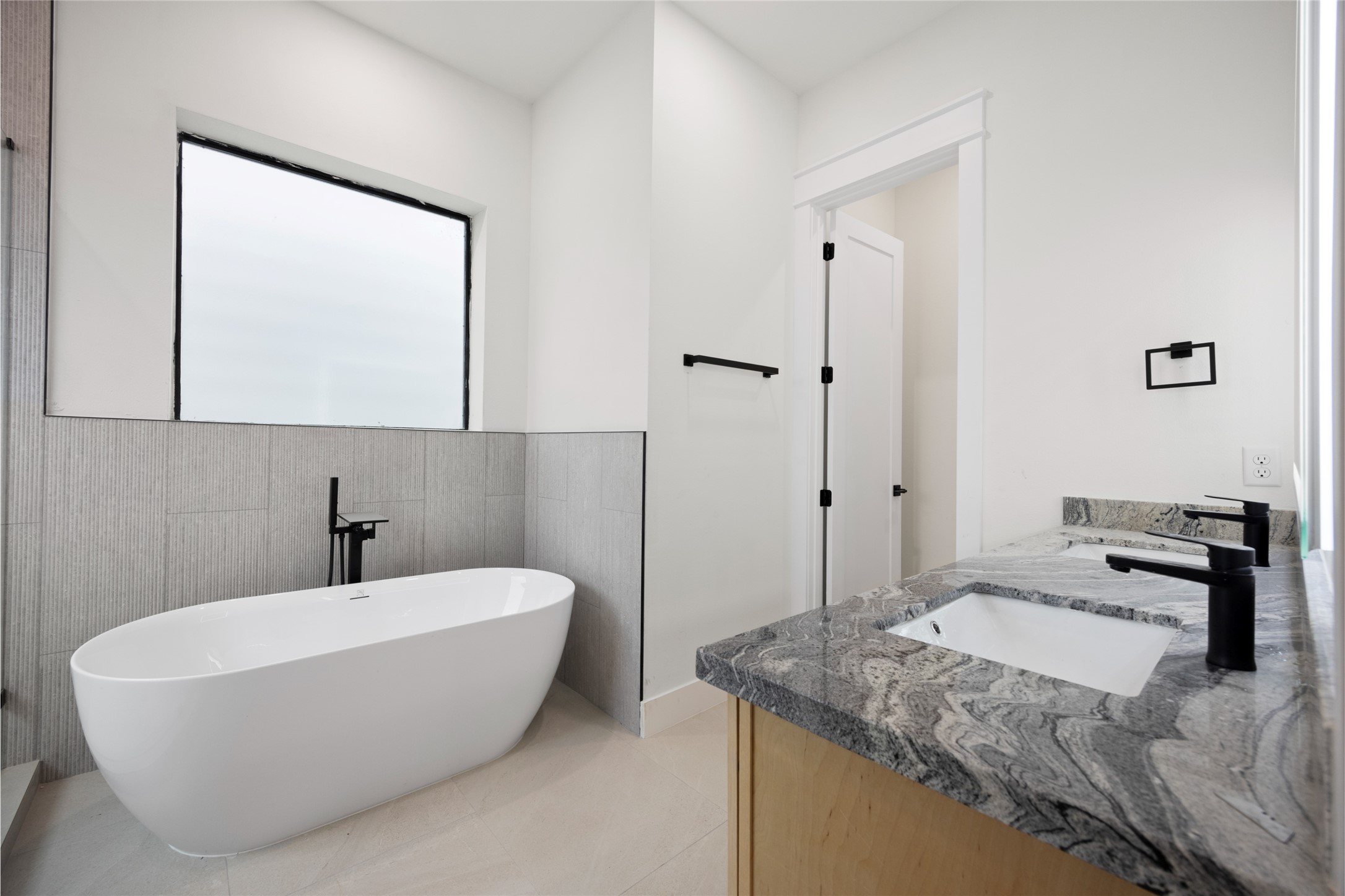 6328 Sidney Street Property Photo 17