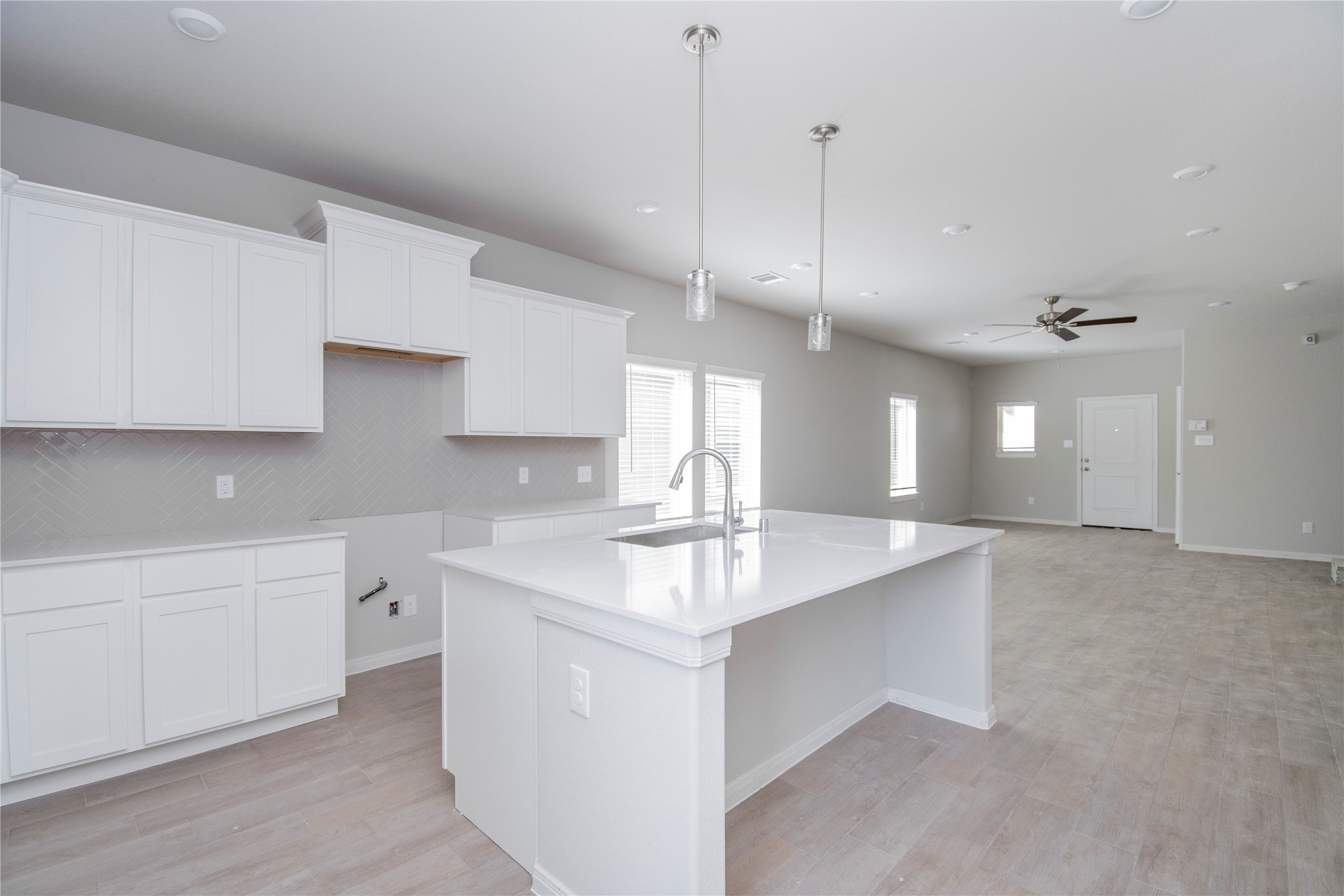 21719 Cypress Maple Drive Property Photo 6