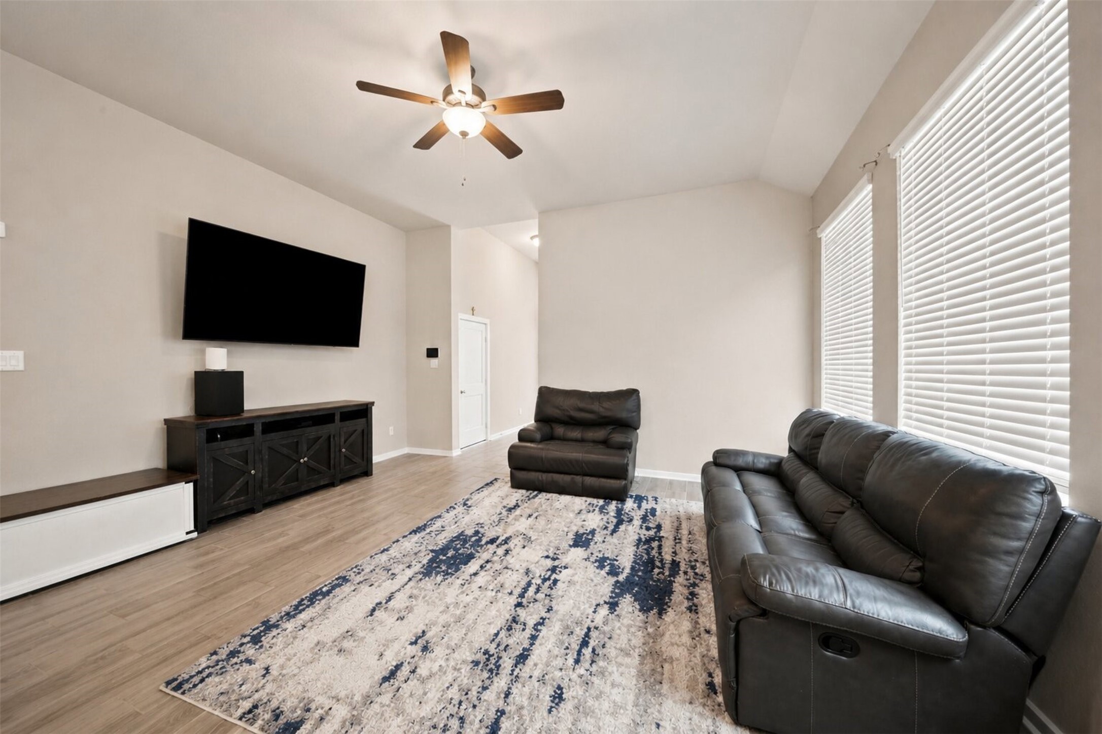 13025 Ocean Breeze Lane Property Photo 7