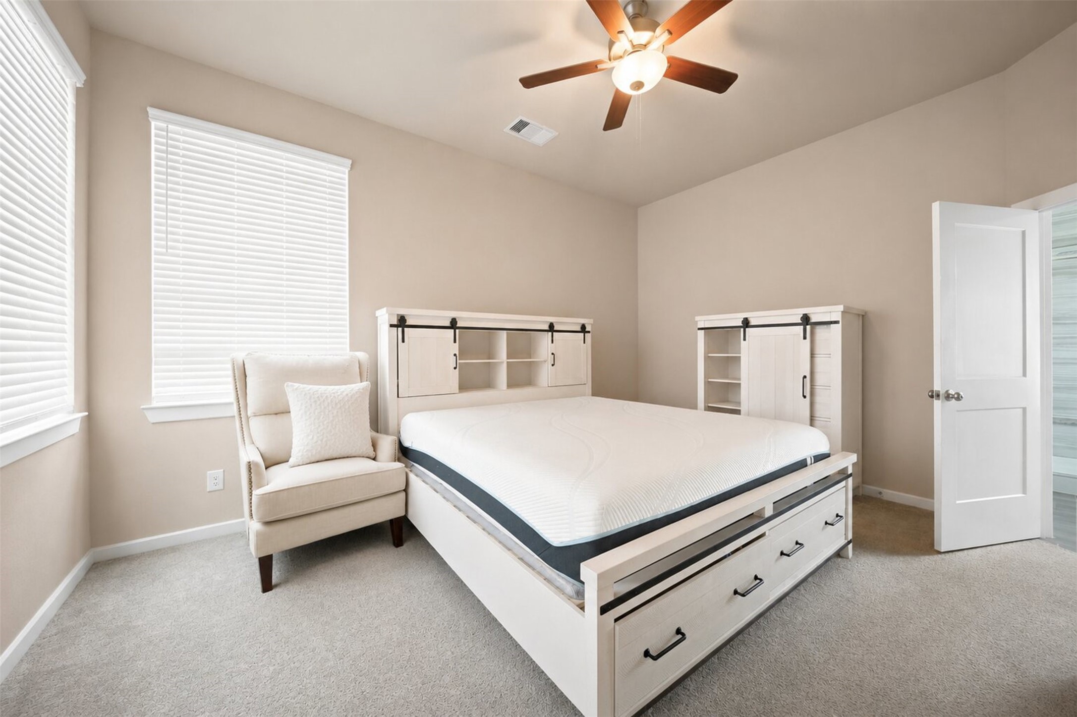 13025 Ocean Breeze Lane Property Photo 15