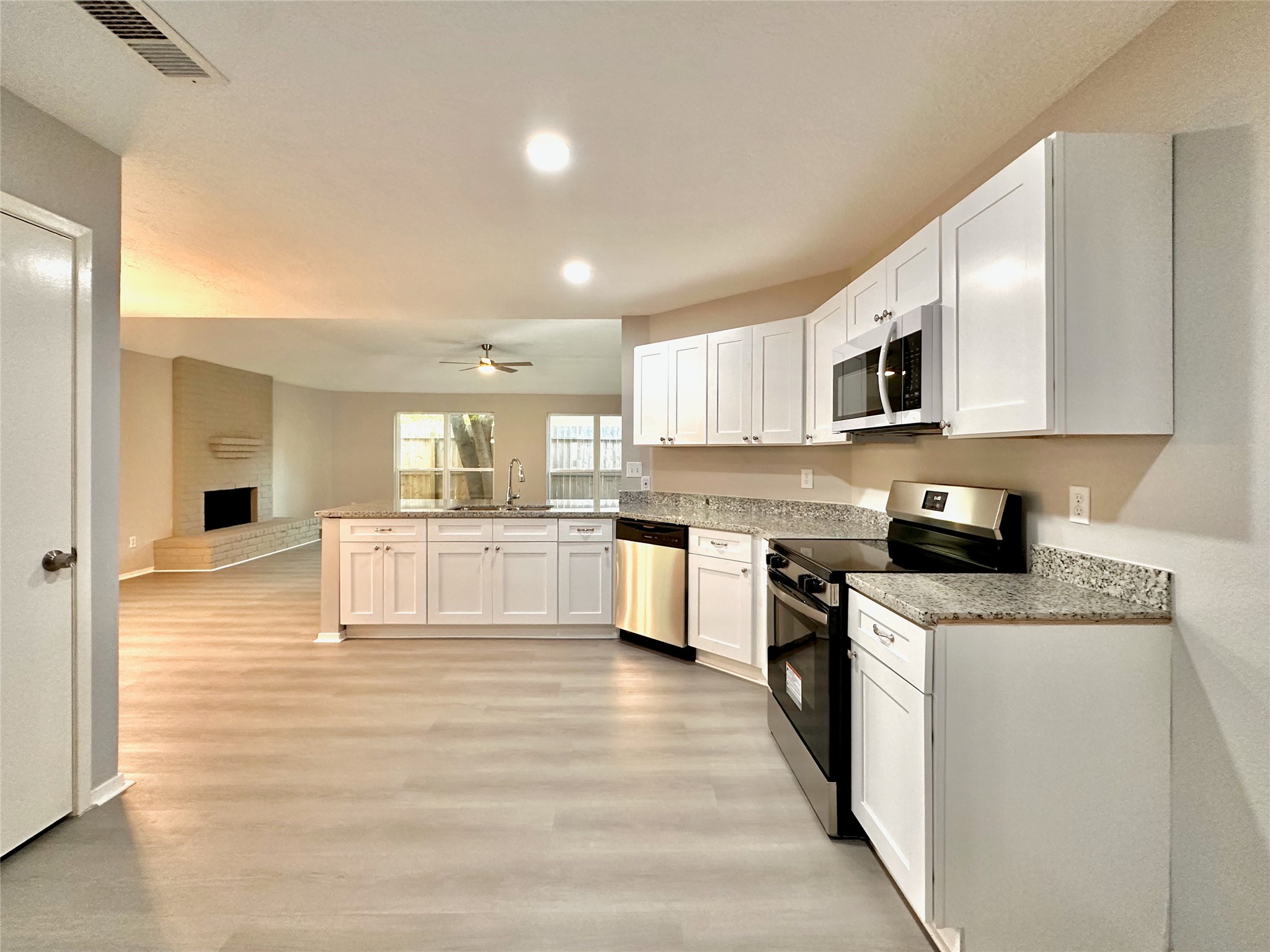8223 Buckeye Glen Lane Property Photo 13