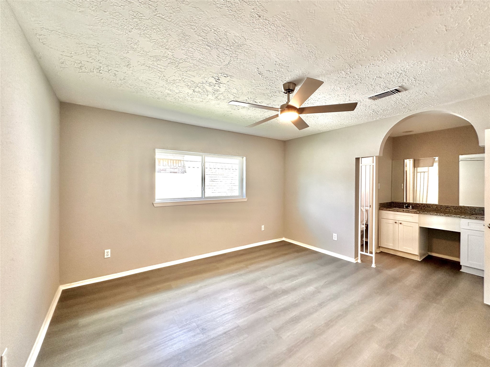 8223 Buckeye Glen Lane Property Photo 16