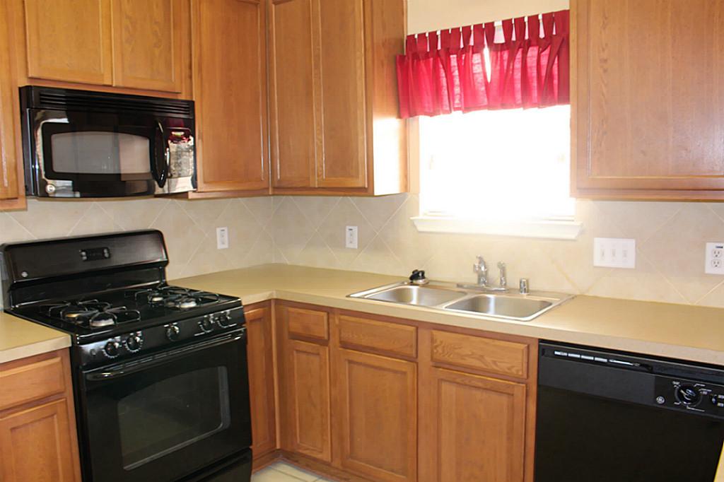 8331 Loetsch Ridge Way Property Photo 11
