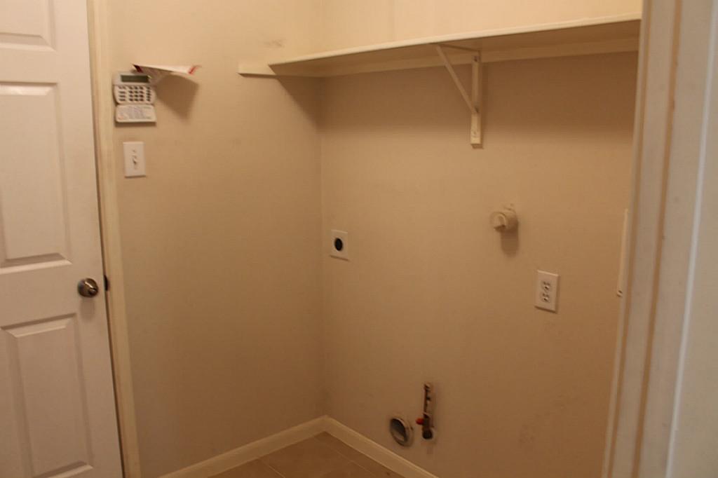 8331 Loetsch Ridge Way Property Photo 16