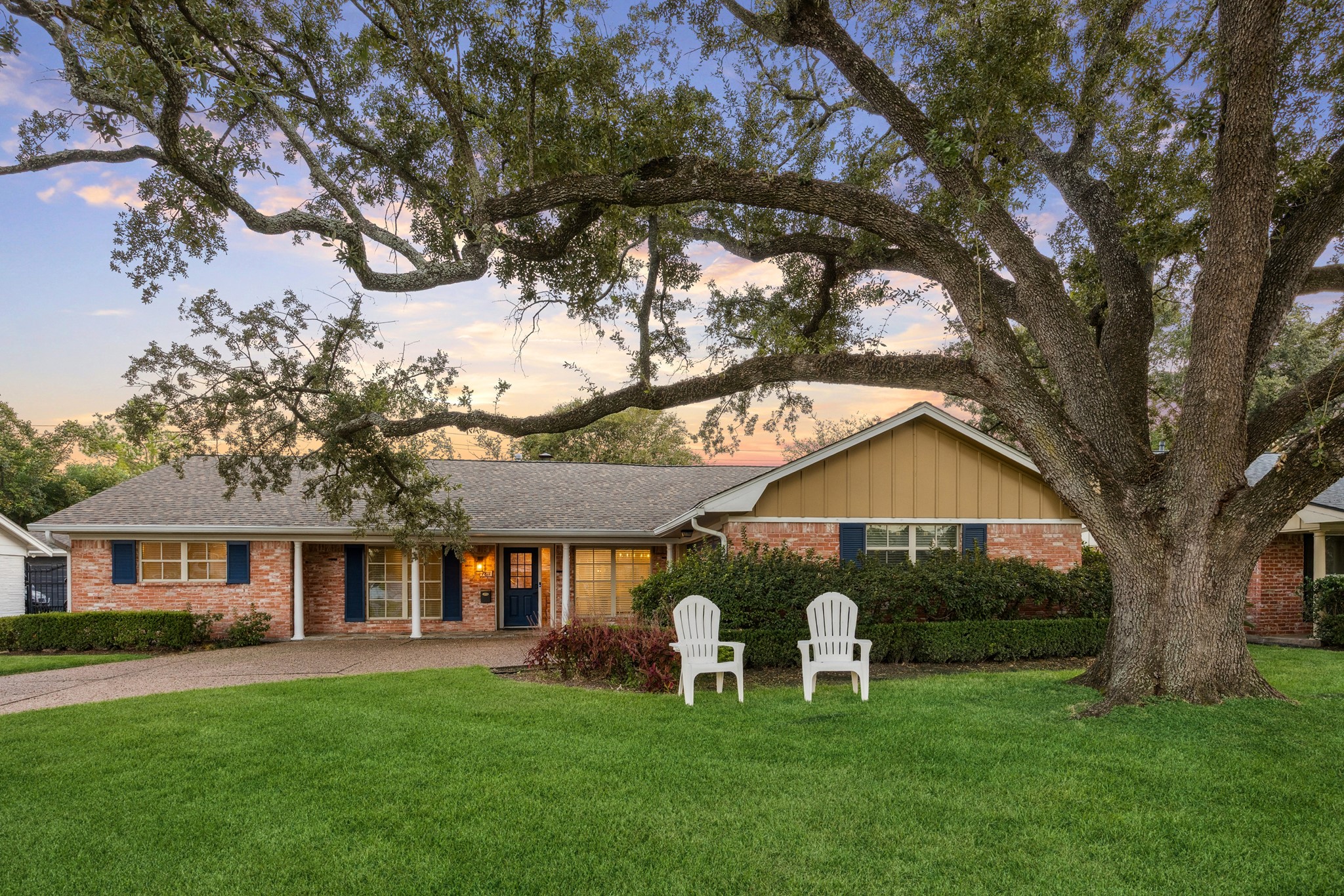 7811 Skyline Drive Property Photo 1