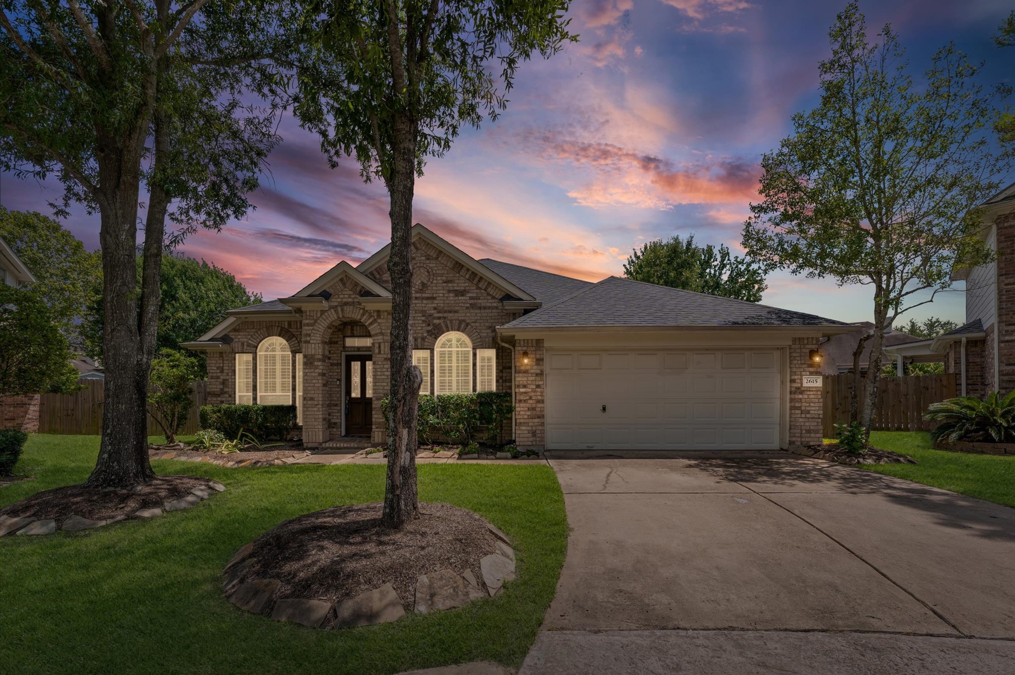 2615 Easton Springs Court Property Photo 2