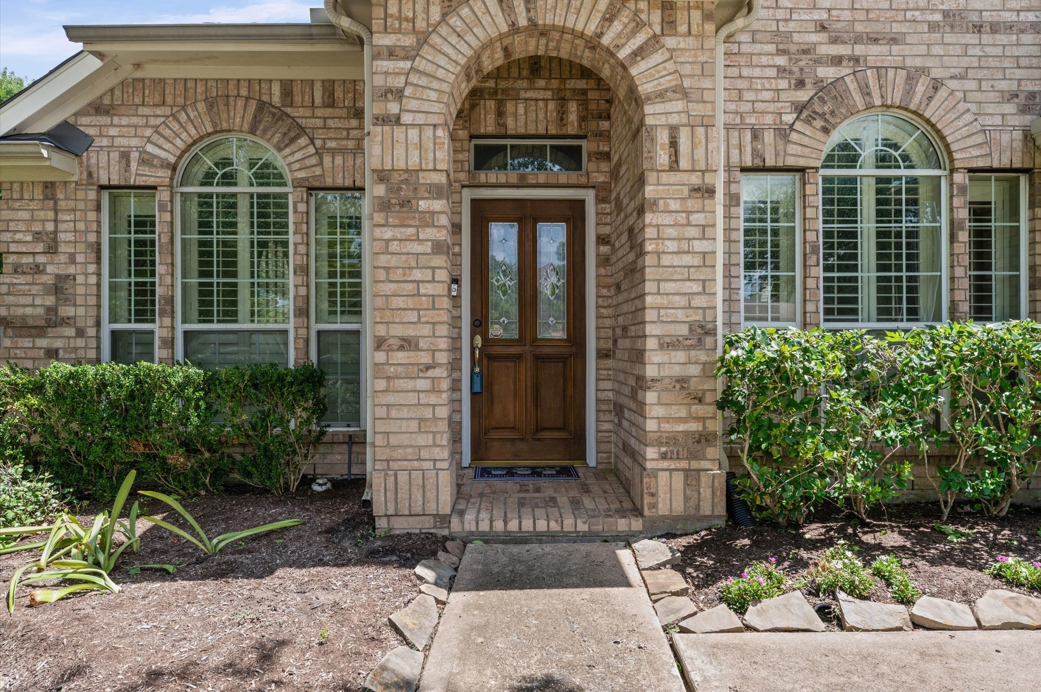 2615 Easton Springs Court Property Photo 4