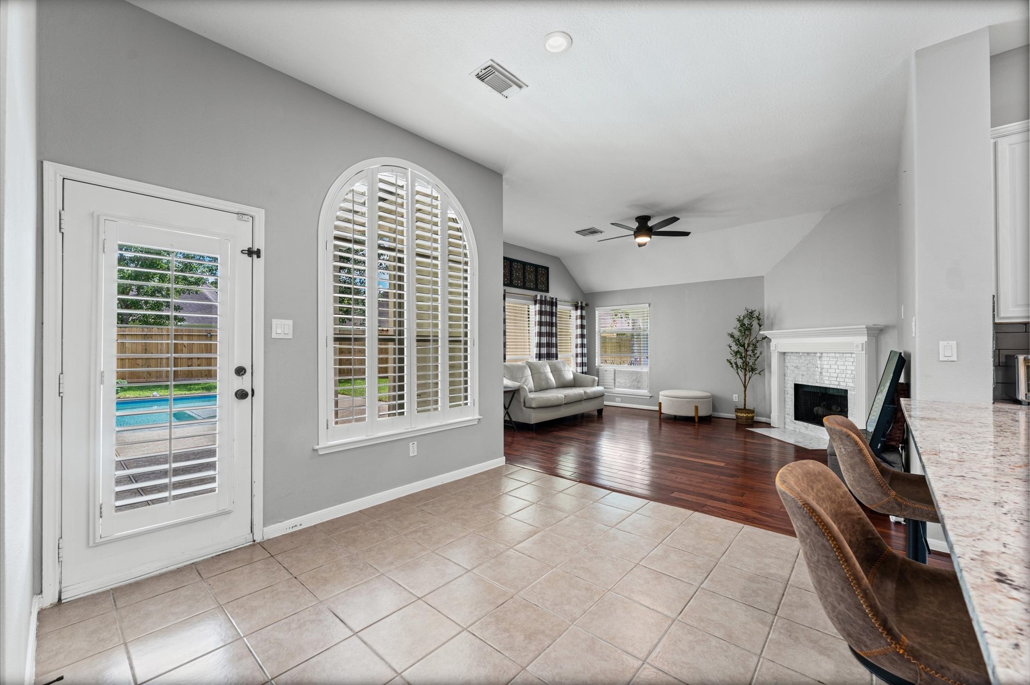 2615 Easton Springs Court Property Photo 13