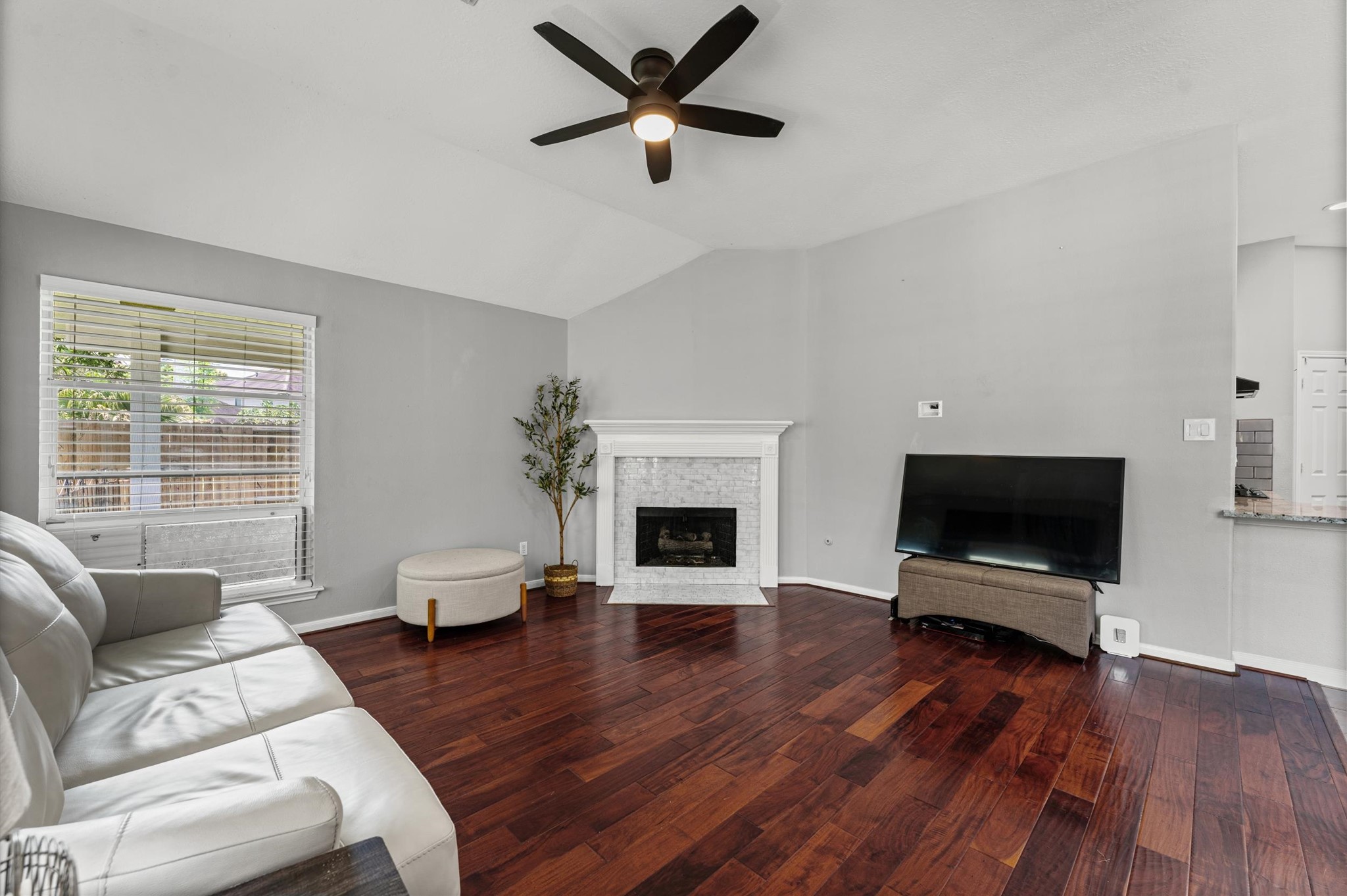 2615 Easton Springs Court Property Photo 16