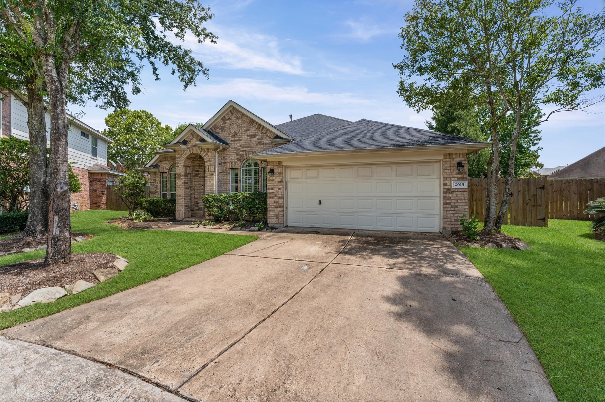 2615 Easton Springs Court Property Photo 30