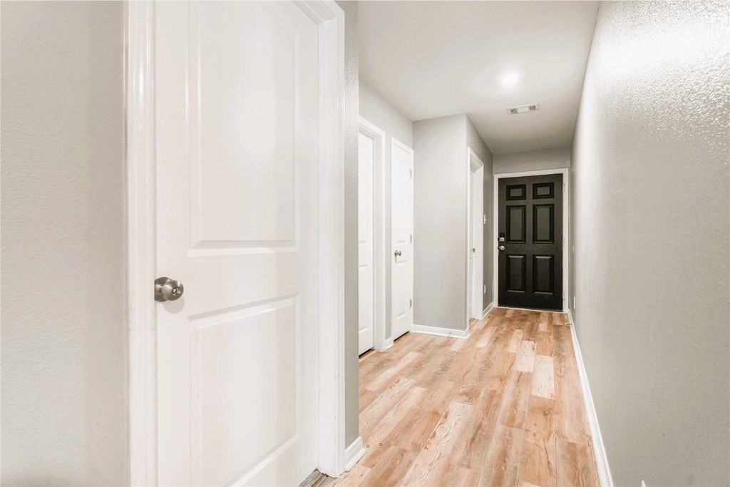15638 Del Norte Drive Property Photo 8