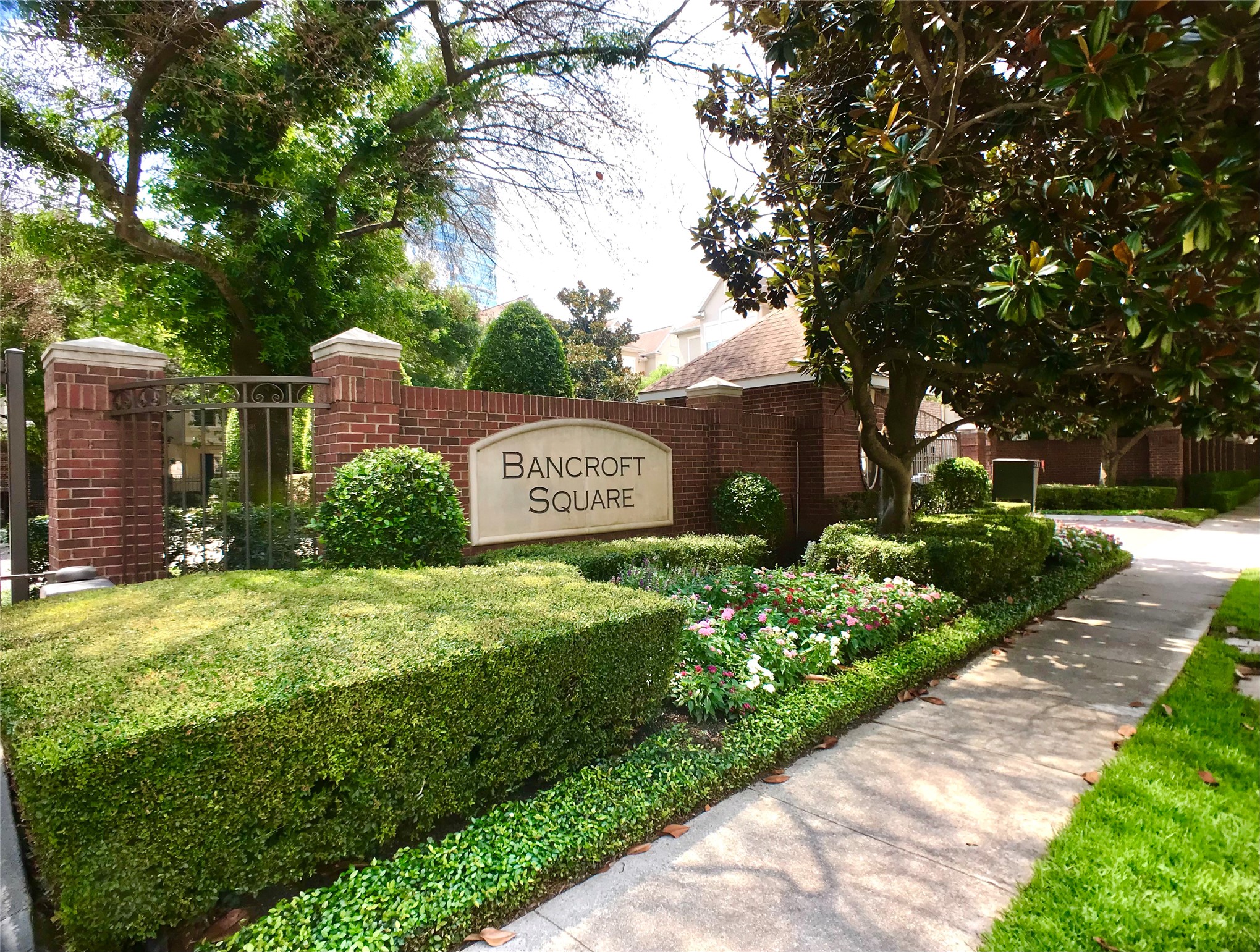 2104 Bancroft Street Property Photo 7