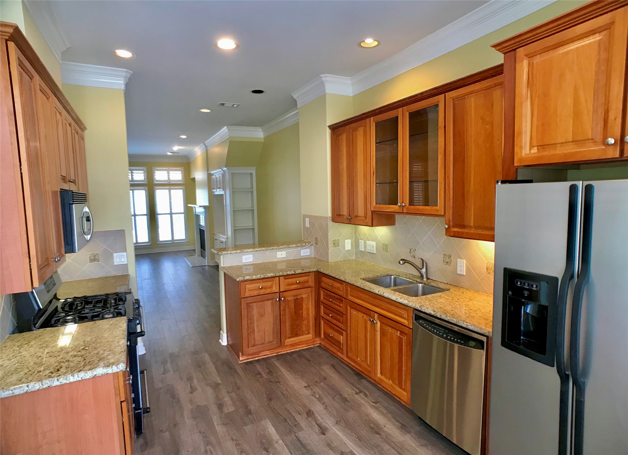 2104 Bancroft Street Property Photo 23