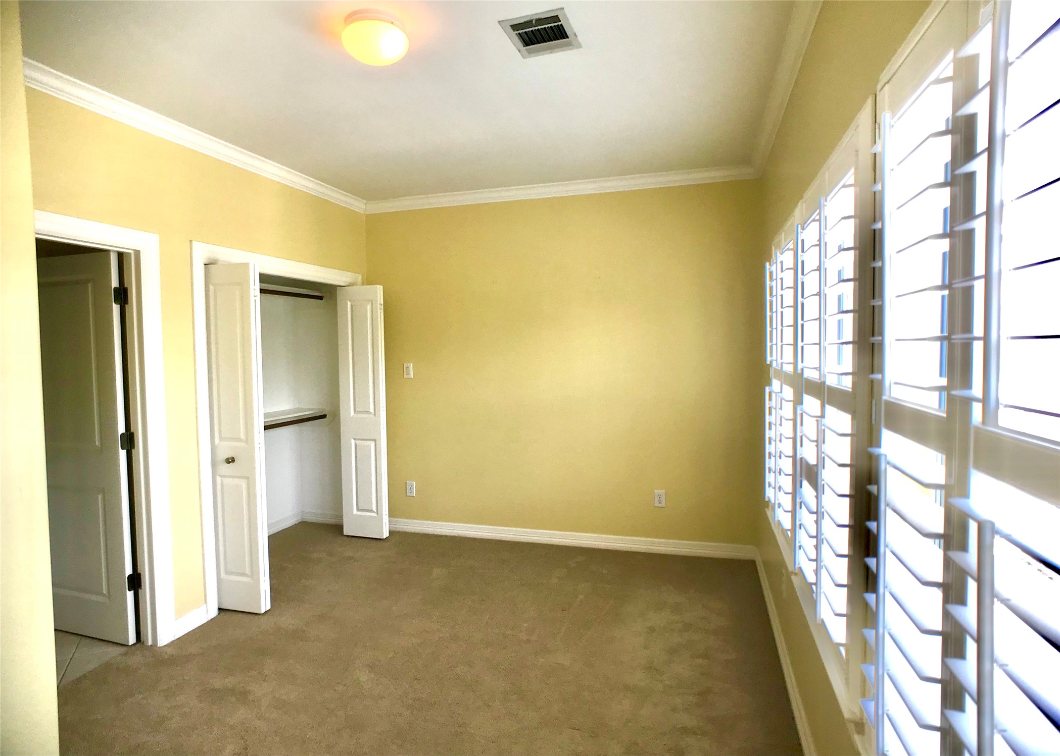 2104 Bancroft Street Property Photo 34