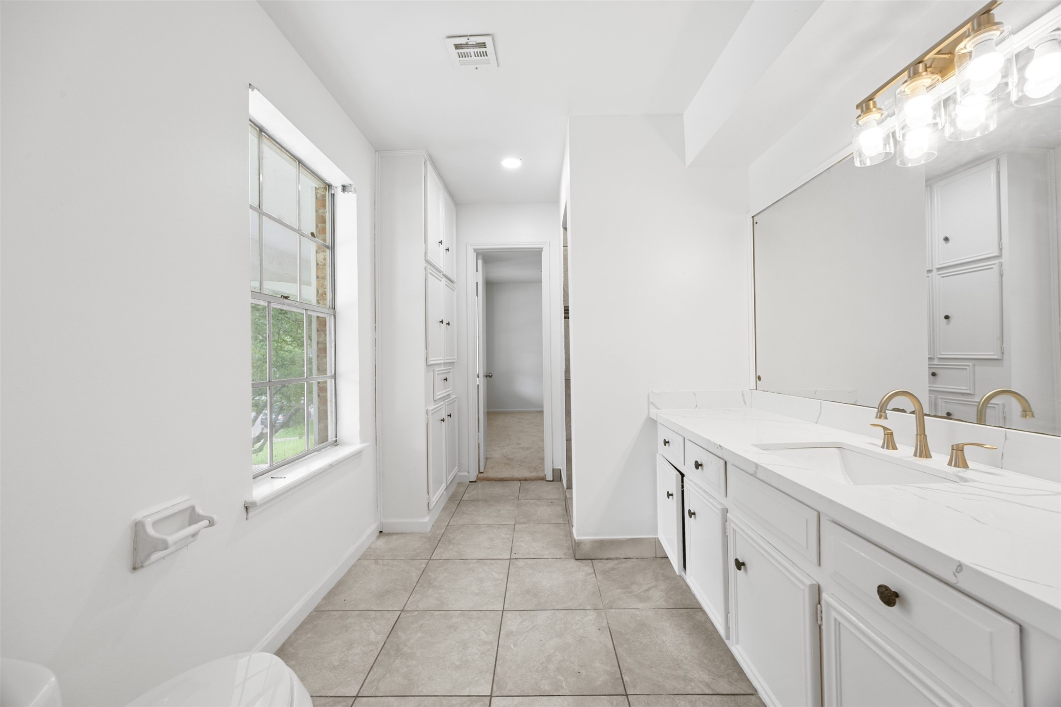 1919 Saddlecreek Drive Property Photo 27