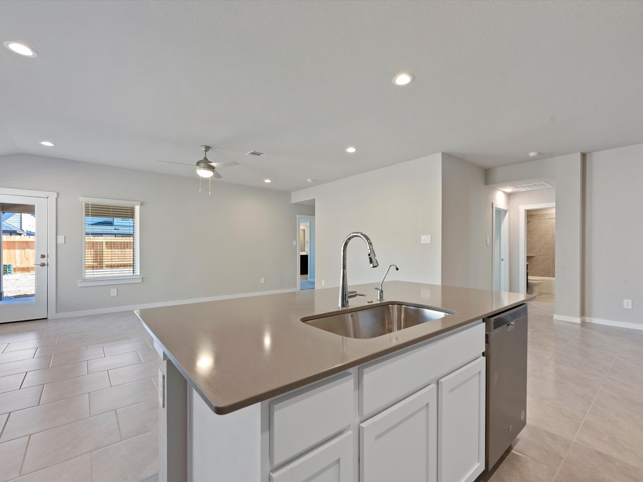 3335 Silverton Drive Property Photo 10