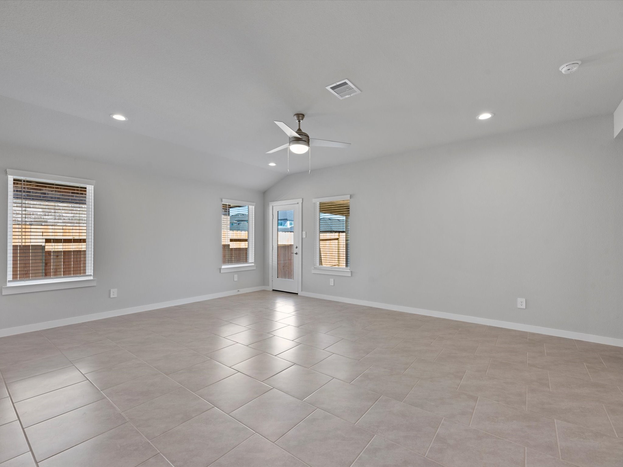3335 Silverton Drive Property Photo 12