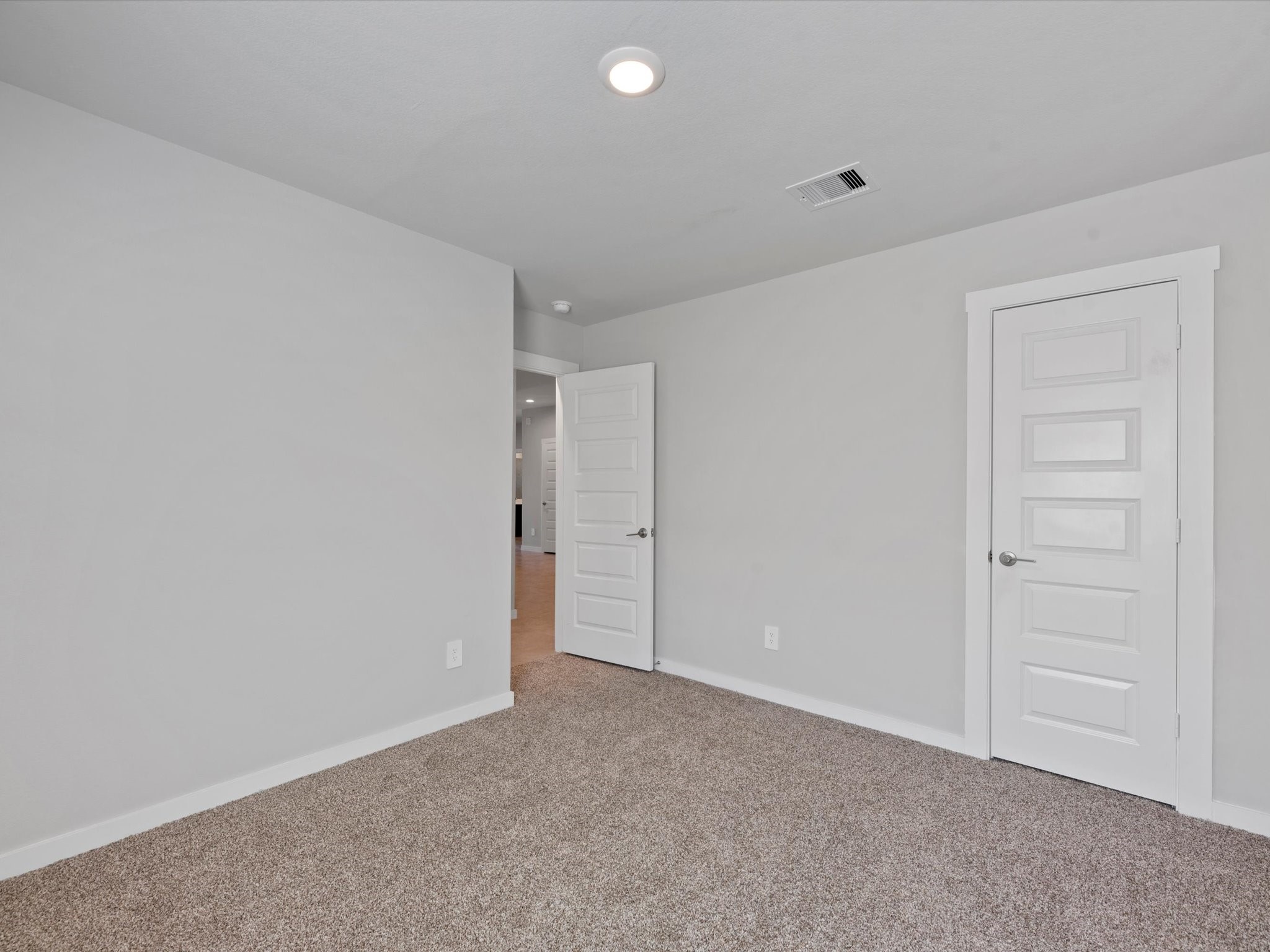 3335 Silverton Drive Property Photo 23