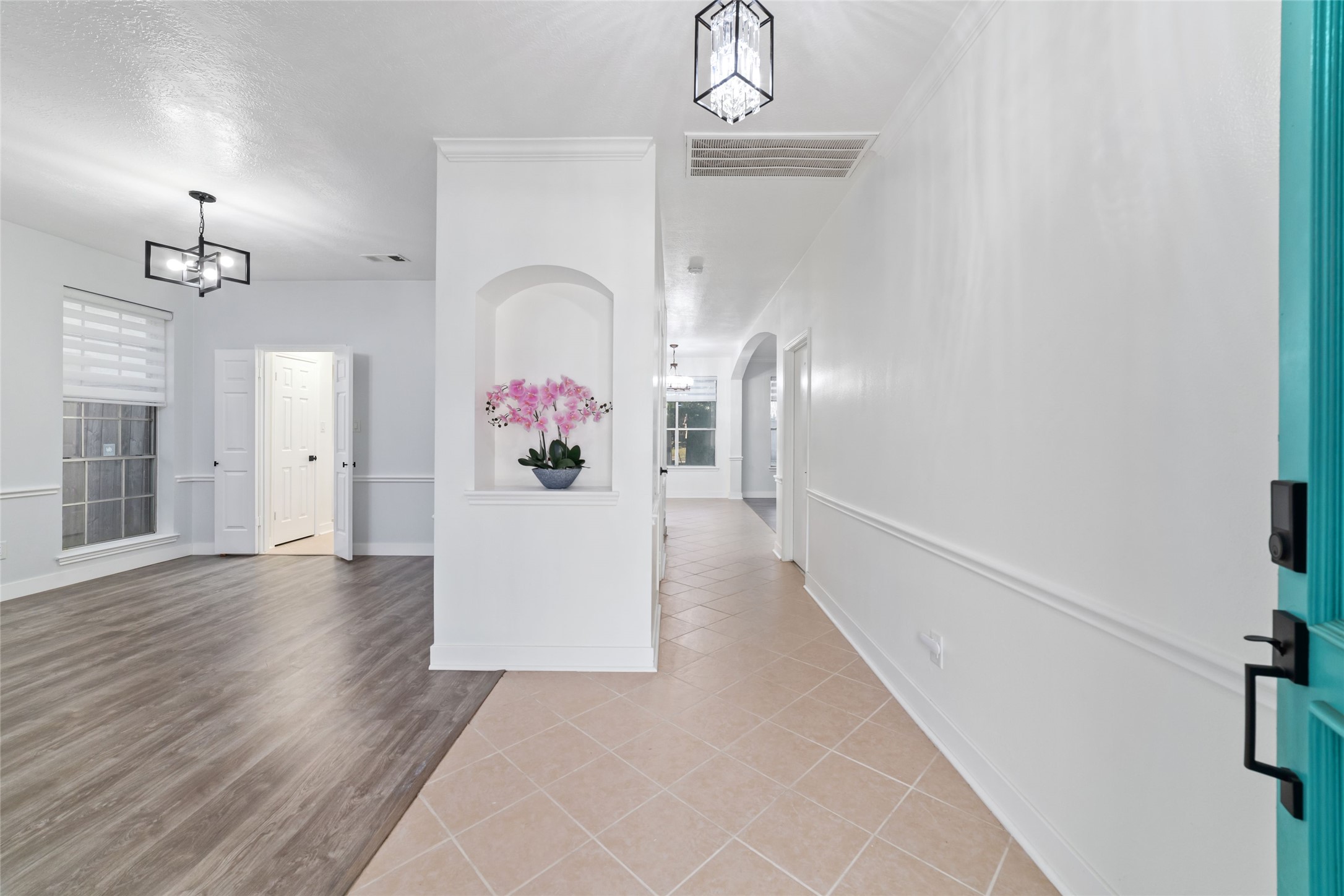 20415 Longspring Drive Property Photo 3