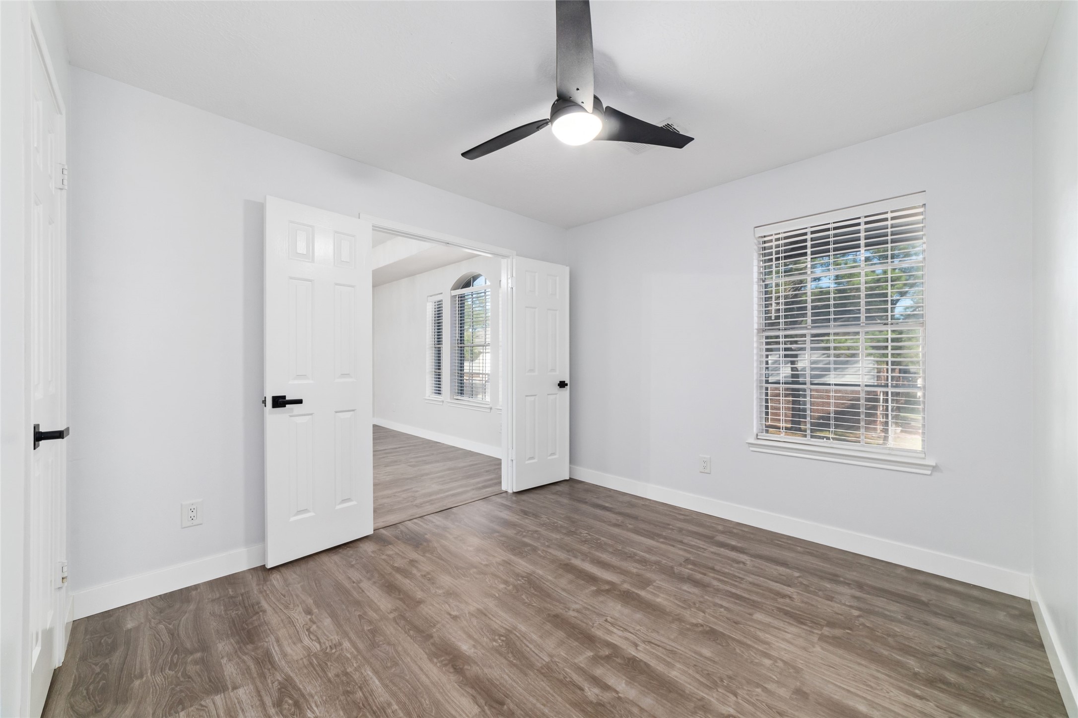 20415 Longspring Drive Property Photo 14