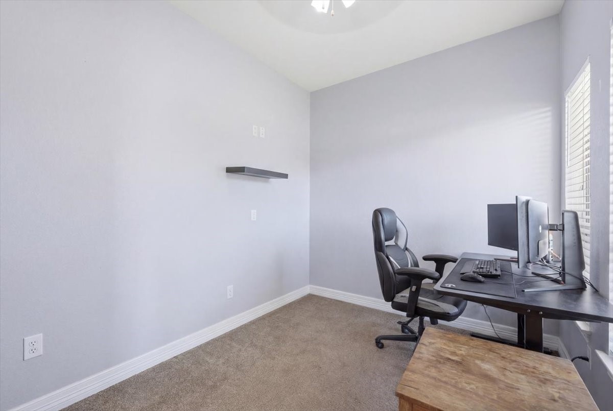 4404 Kitty Chapin Avenue Property Photo 17
