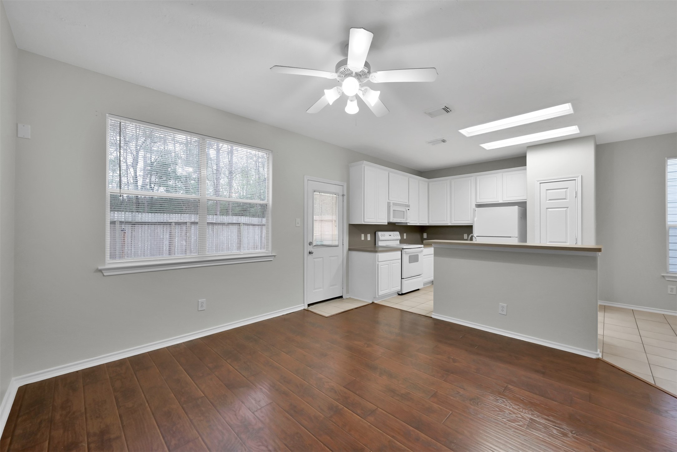 214 W Stedhill Loop Loop Property Photo 12
