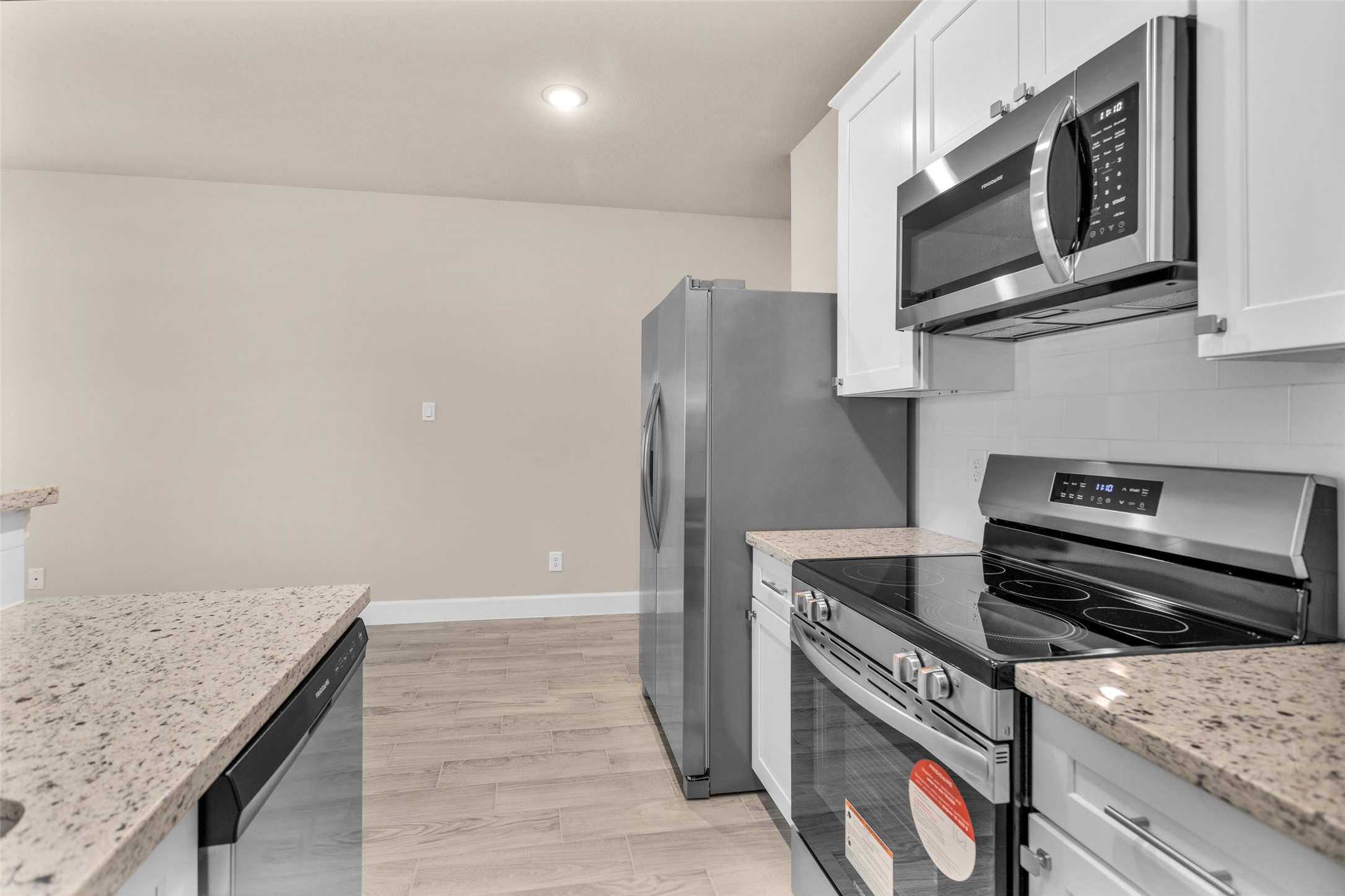 496b Golden Street B Property Photo 10