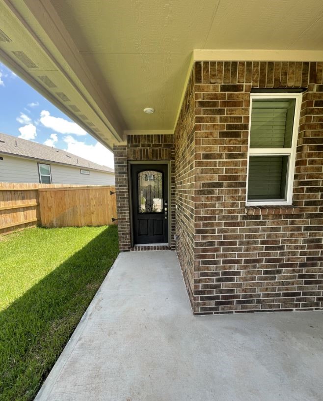 7052 Silverleaf Oak Street Property Photo 2