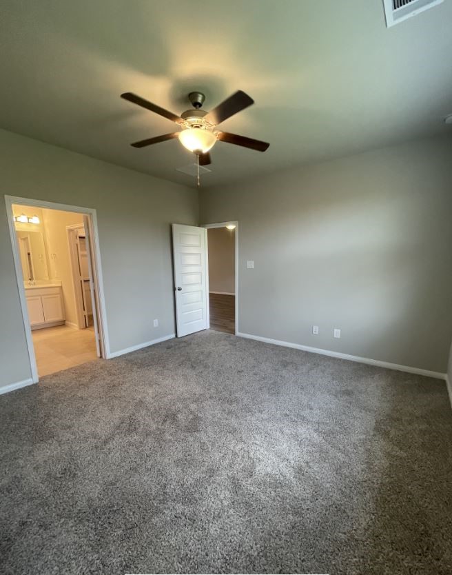 7052 Silverleaf Oak Street Property Photo 10