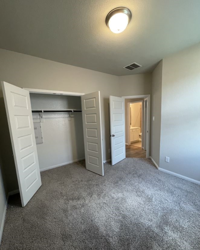 7052 Silverleaf Oak Street Property Photo 19