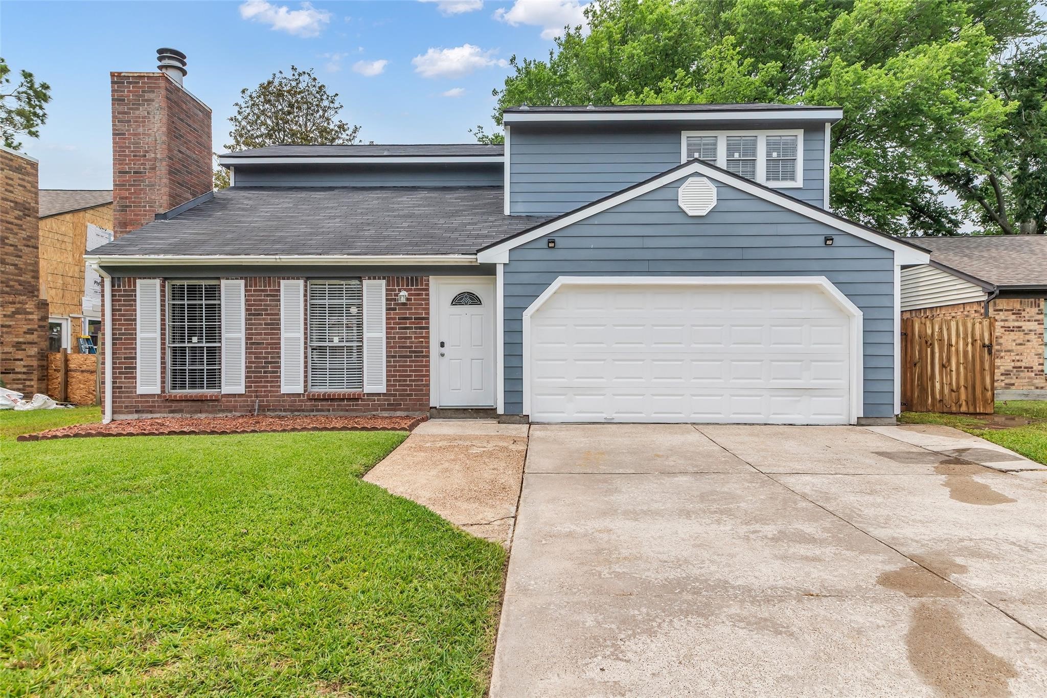 15830 Pipers View Drive Property Photo 2