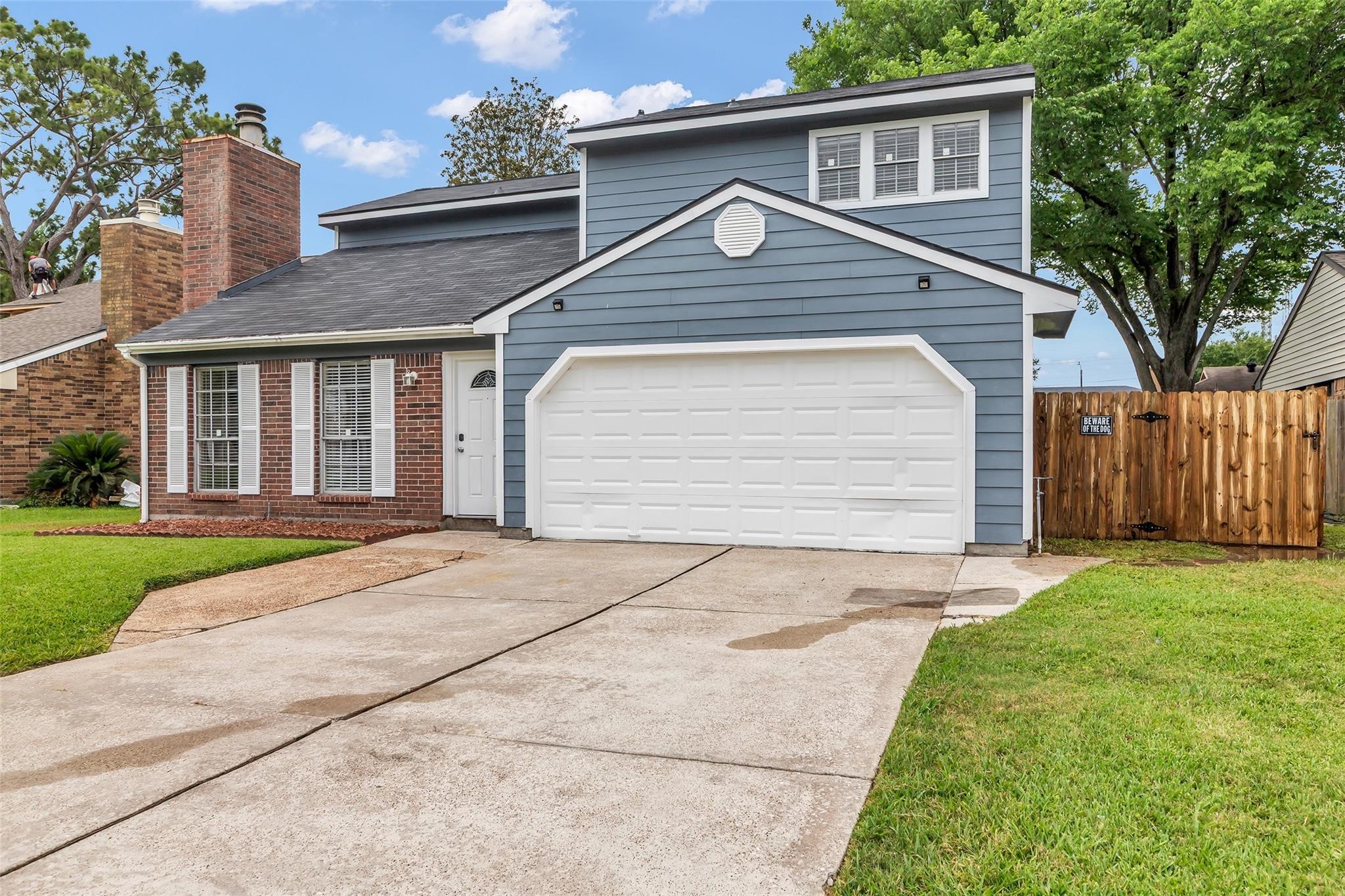 15830 Pipers View Drive Property Photo 3