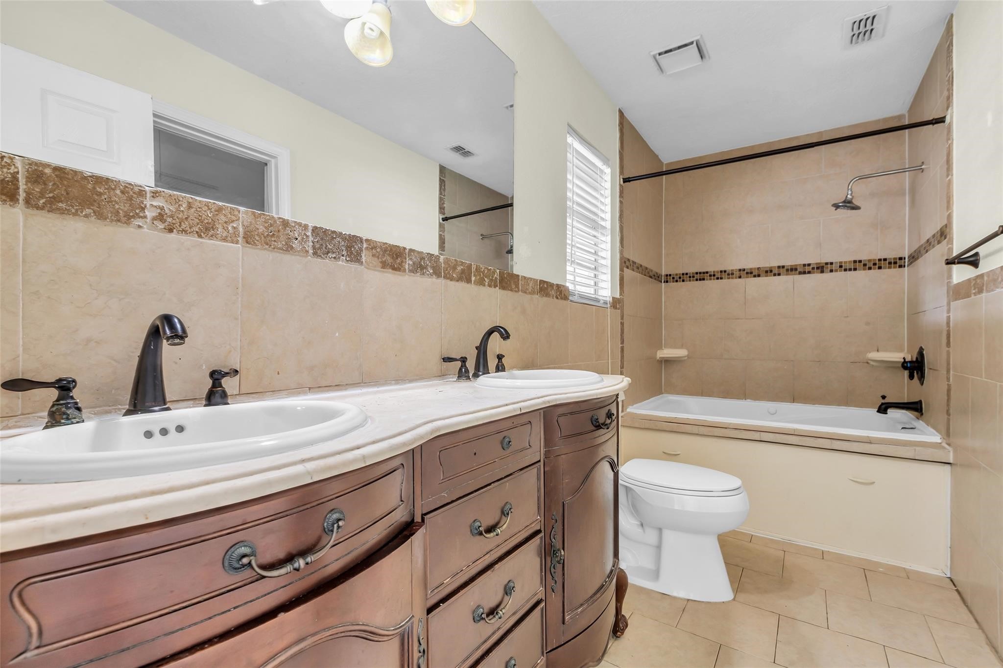 15830 Pipers View Drive Property Photo 18