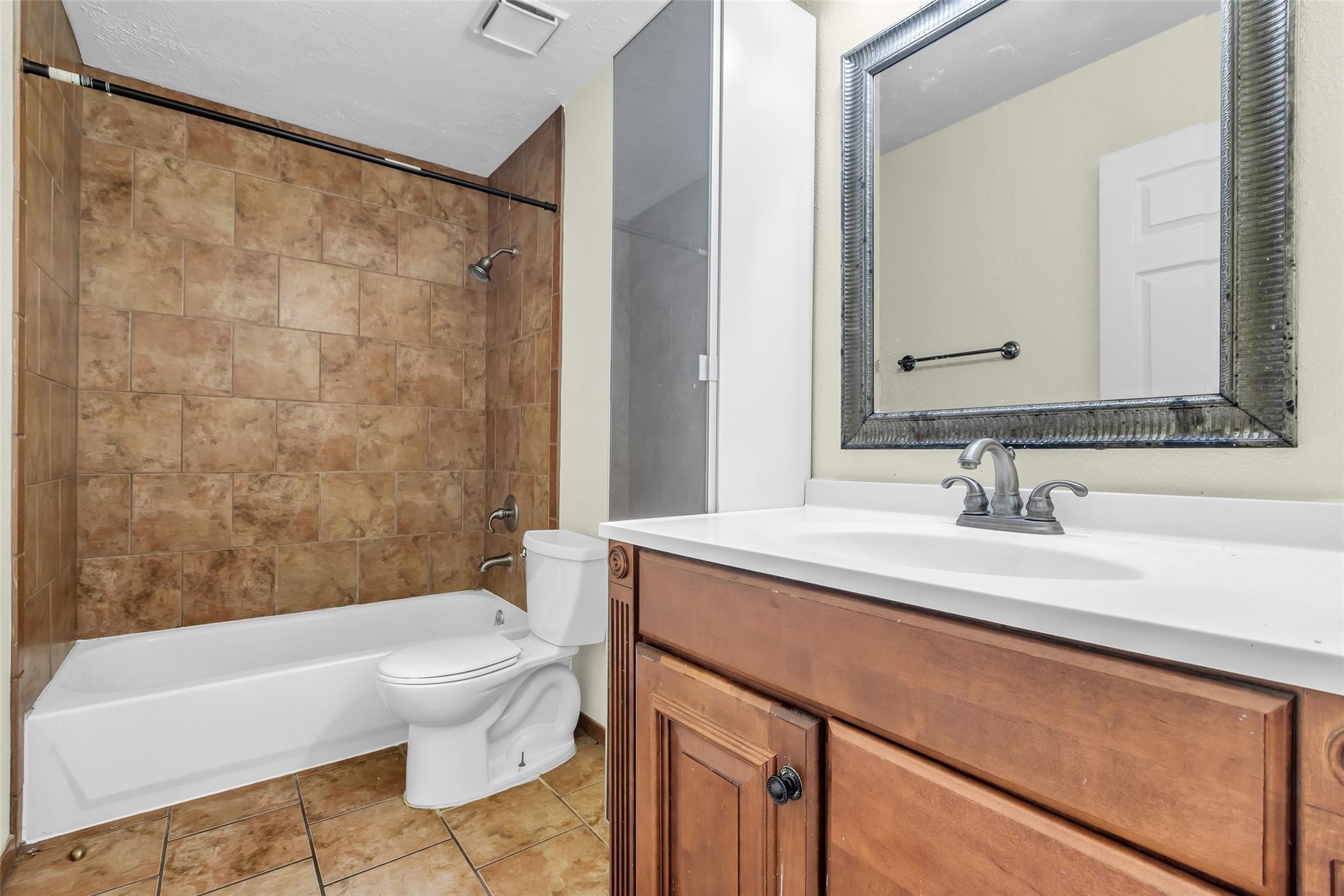 15830 Pipers View Drive Property Photo 21