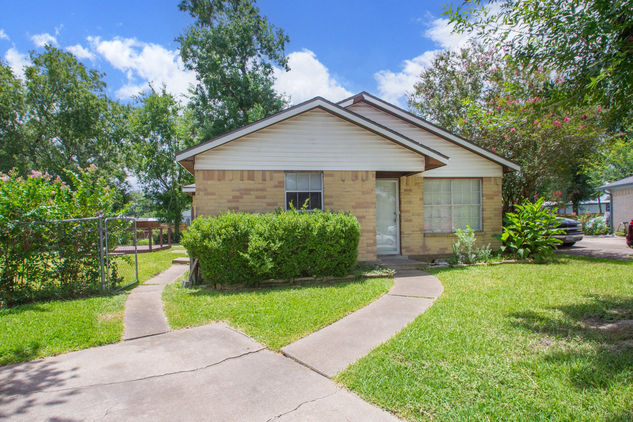 4641 Orange Circle S Property Photo 1