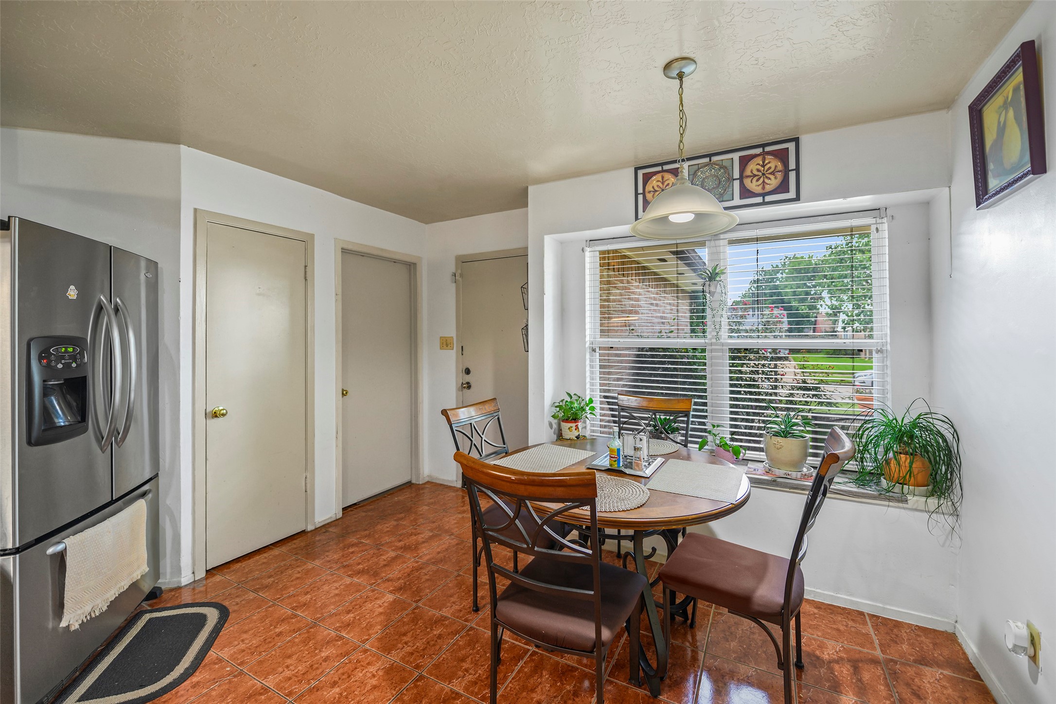16730 Summer Dawn Lane Property Photo 5