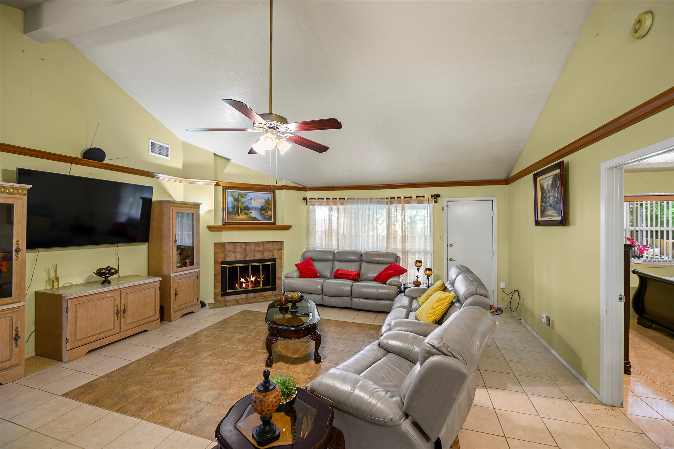 16730 Summer Dawn Lane Property Photo 6