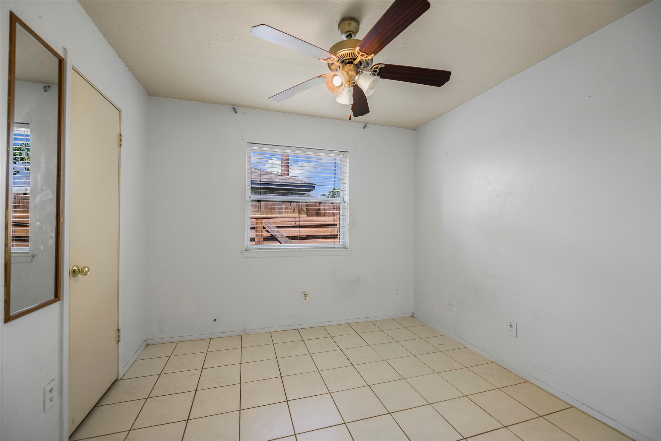 16730 Summer Dawn Lane Property Photo 13