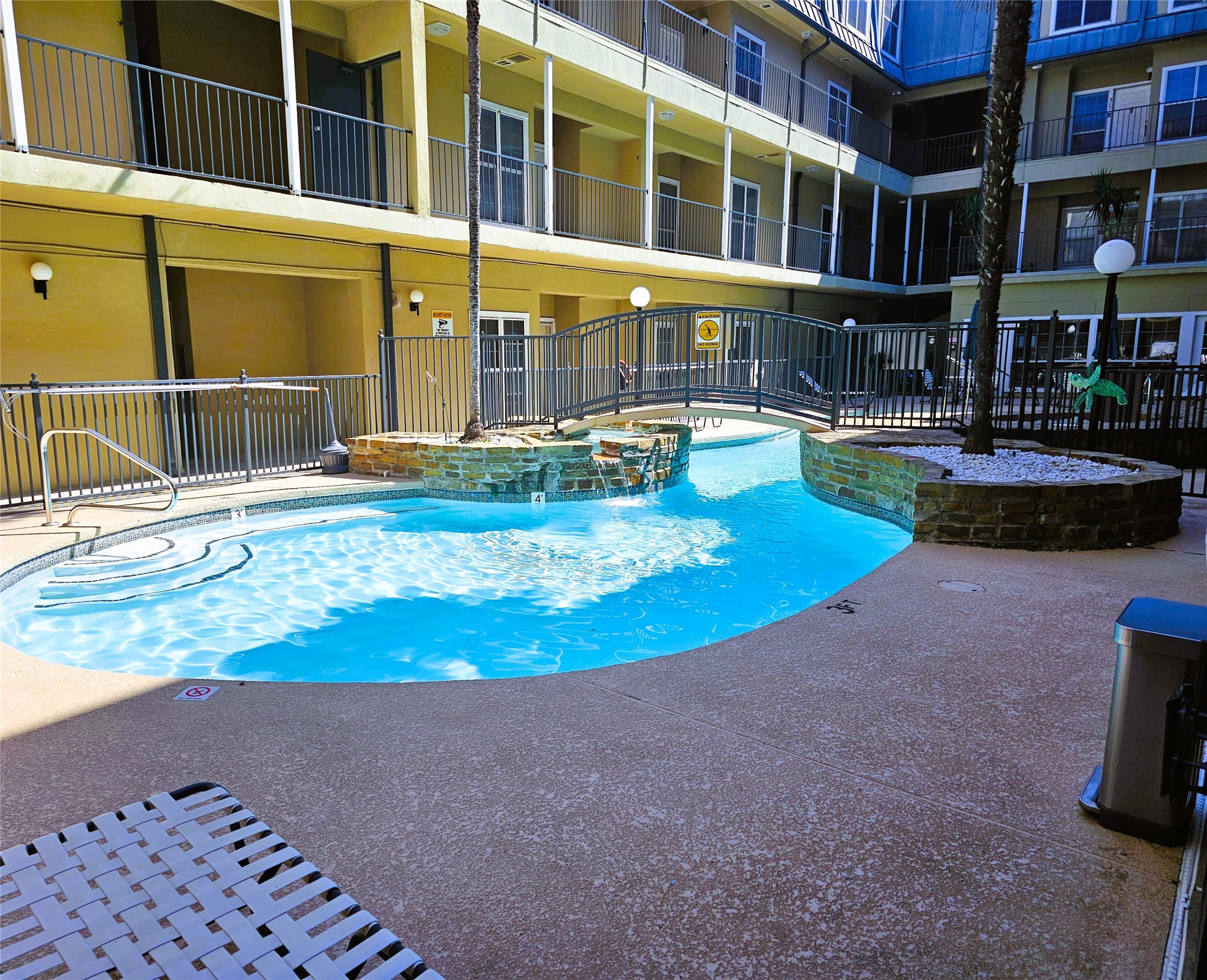 921 Marine Drive 227 Property Photo 2