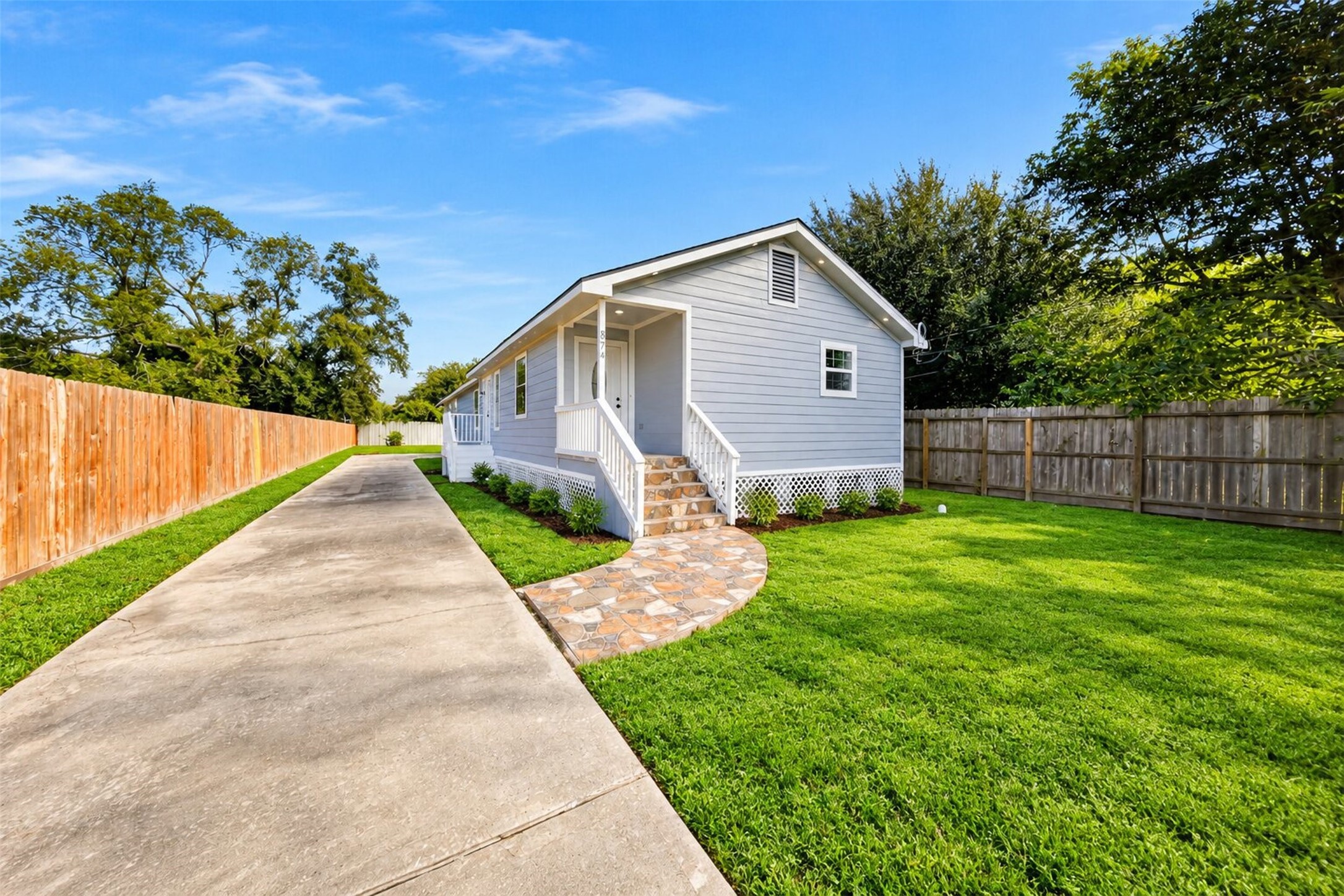 874 Green Meadow Lane Property Photo 7