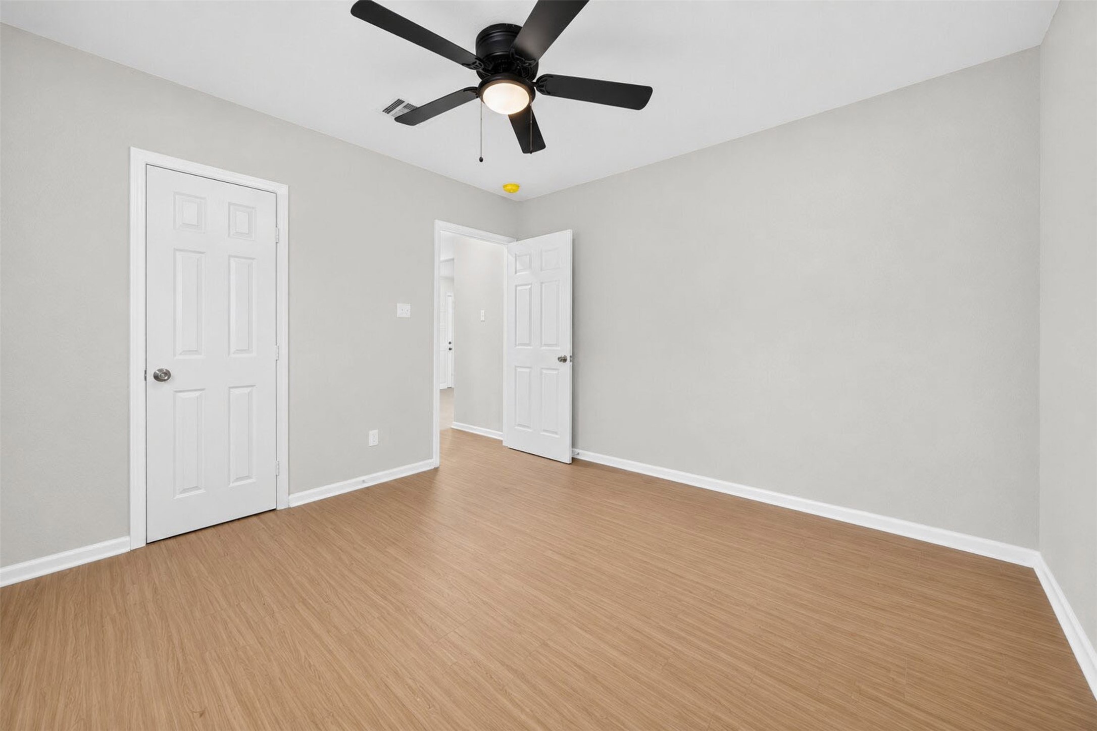 874 Green Meadow Lane Property Photo 14
