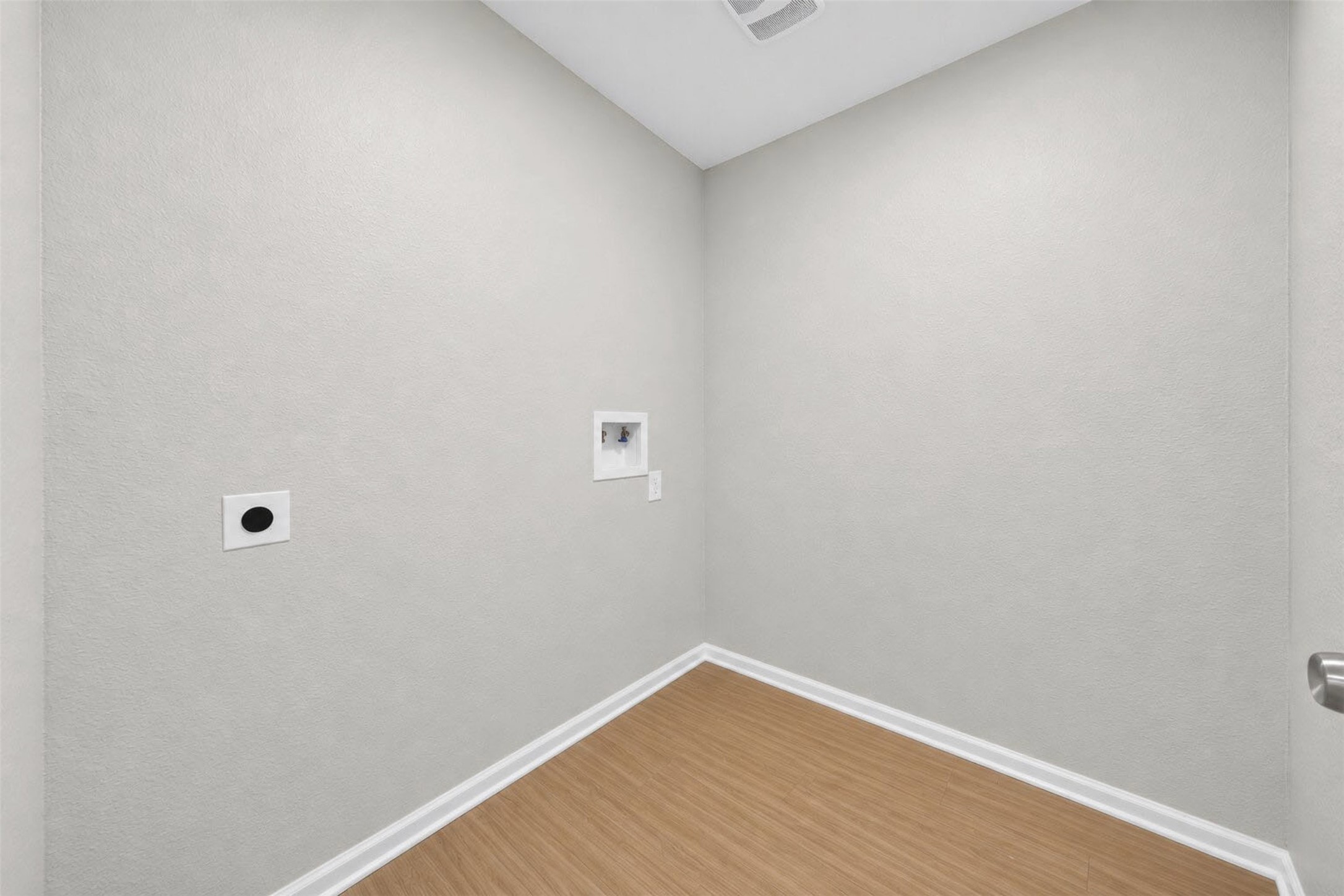 874 Green Meadow Lane Property Photo 23