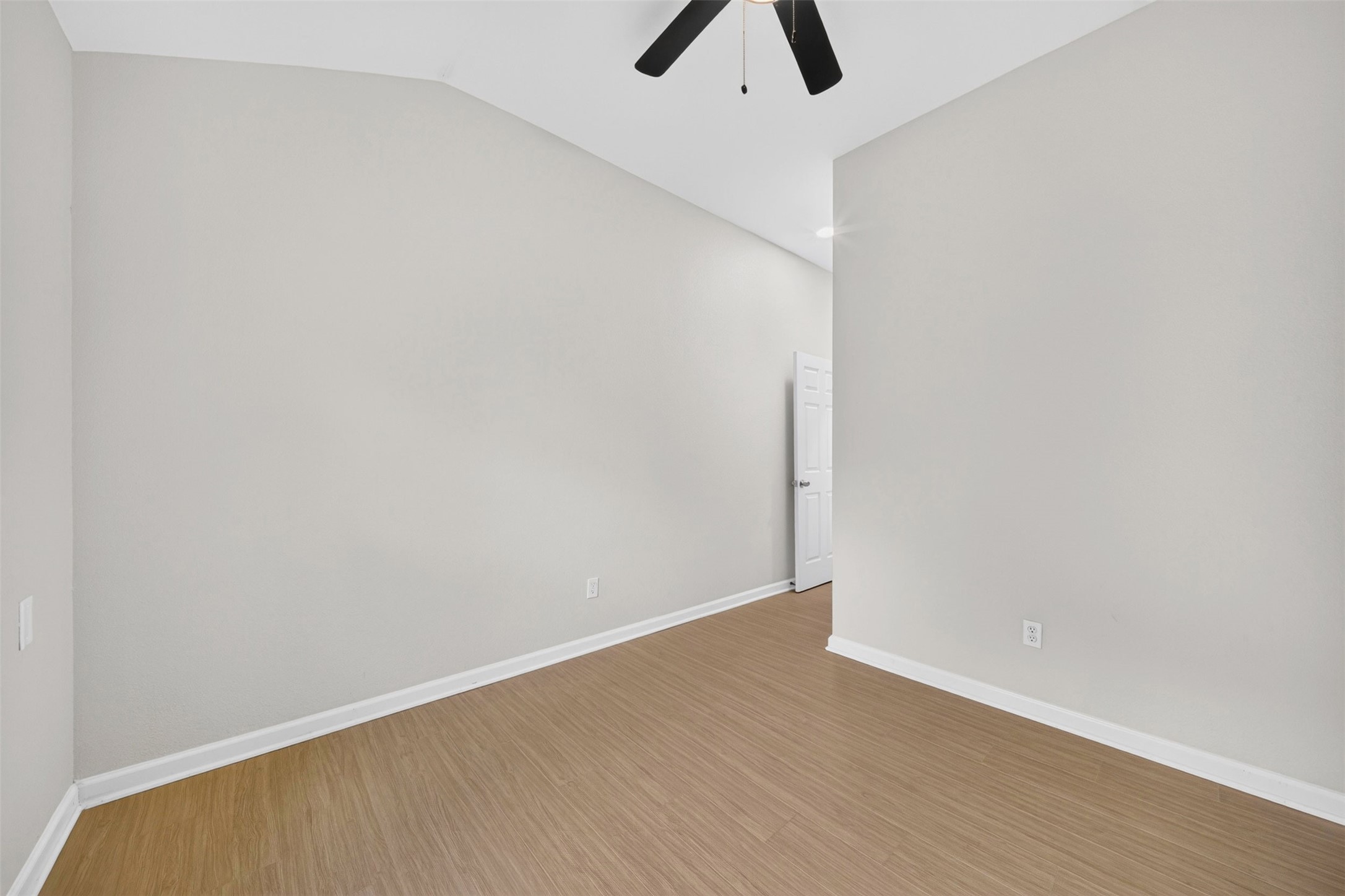 874 Green Meadow Lane Property Photo 27