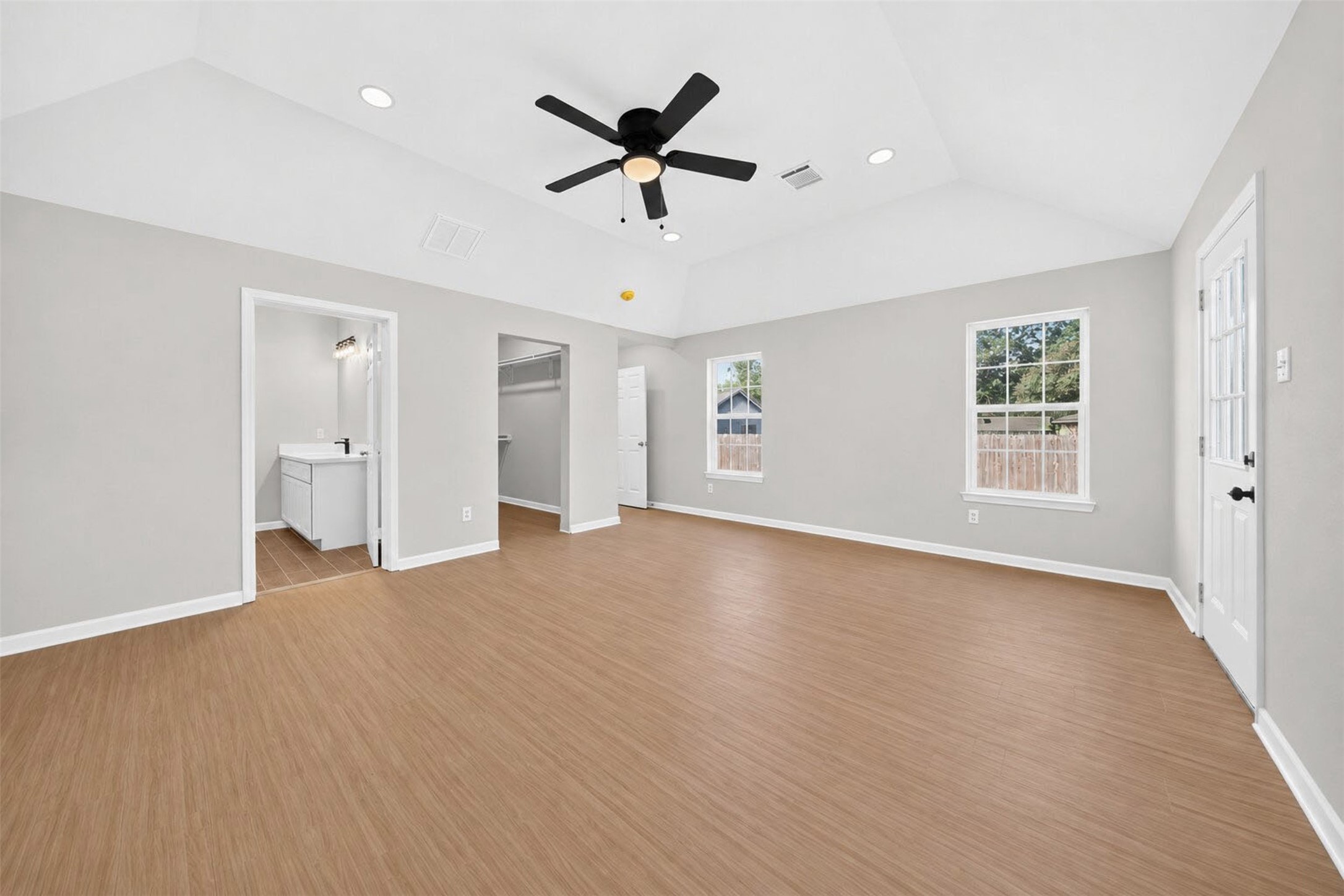 874 Green Meadow Lane Property Photo 34