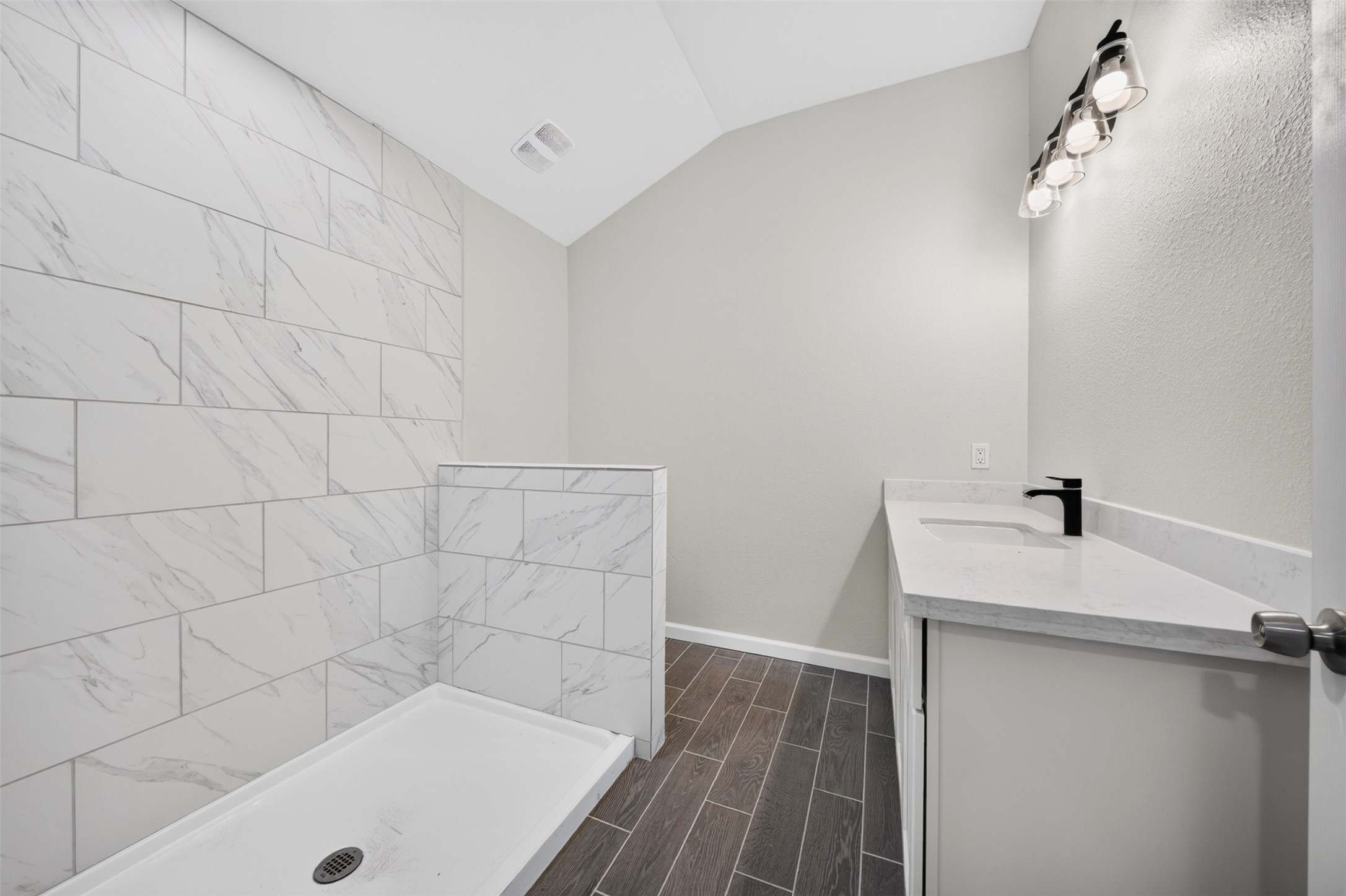 874 Green Meadow Lane Property Photo 35