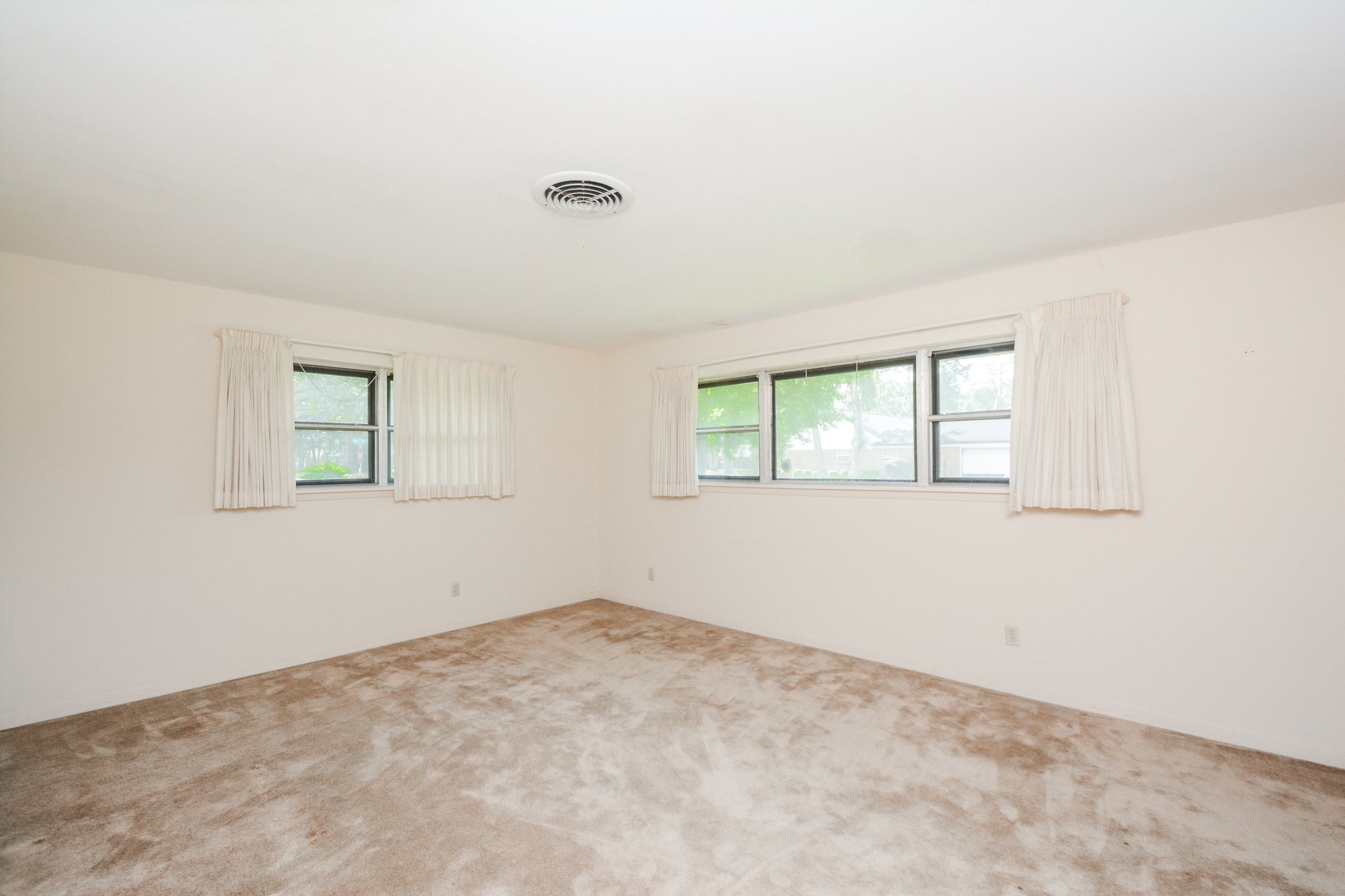 10162 Eddystone Drive Property Photo 13
